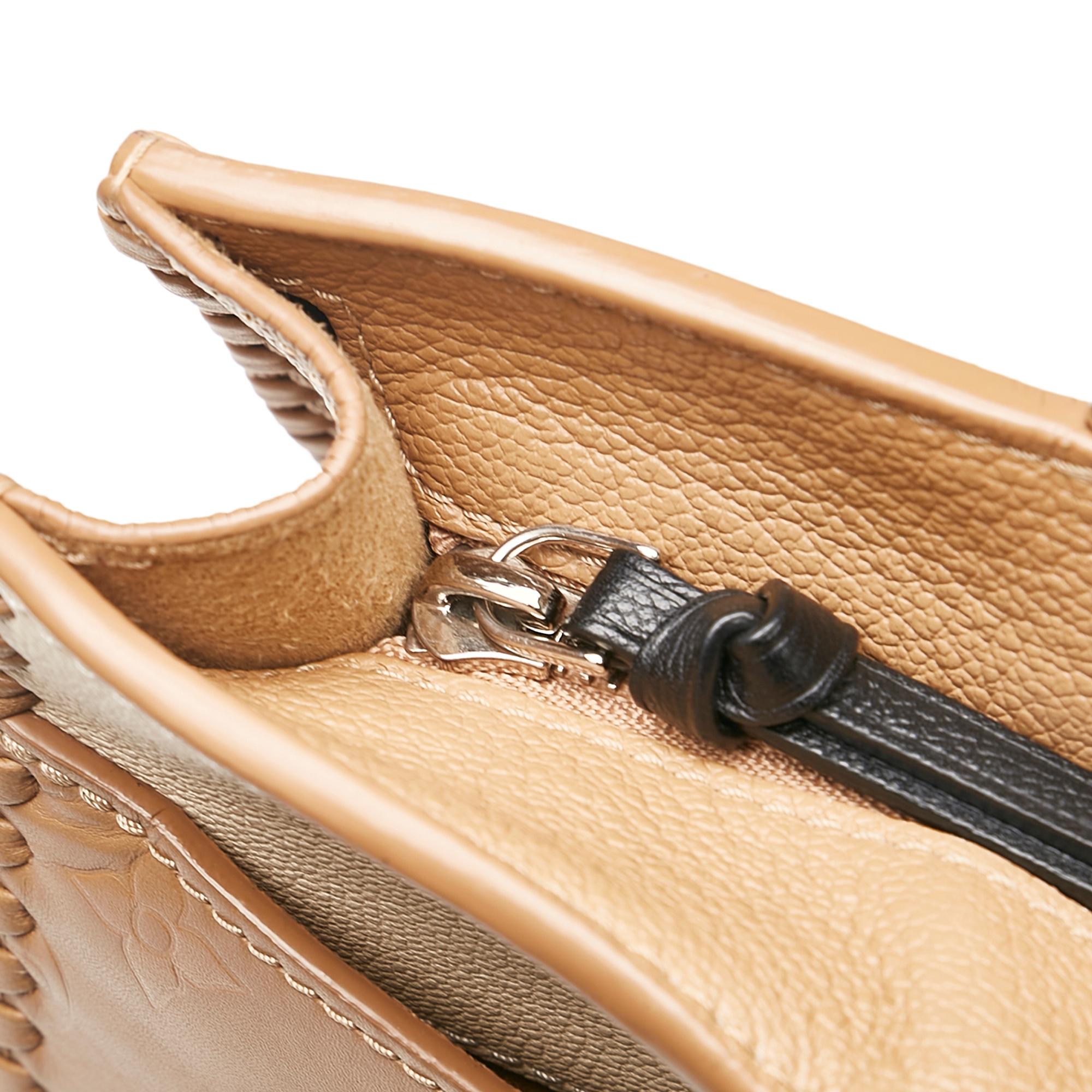 Louis Vuitton Monogram Cuir Plume Very Zipped (SHG-nsmw9l)