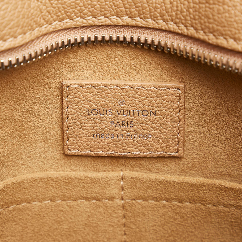 Louis Vuitton Monogram Cuir Plume Very Zipped (SHG-nsmw9l)