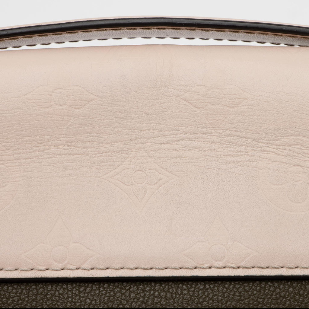 Louis Vuitton Monogram Cuir Very Messenger Bag (SHF-23537)