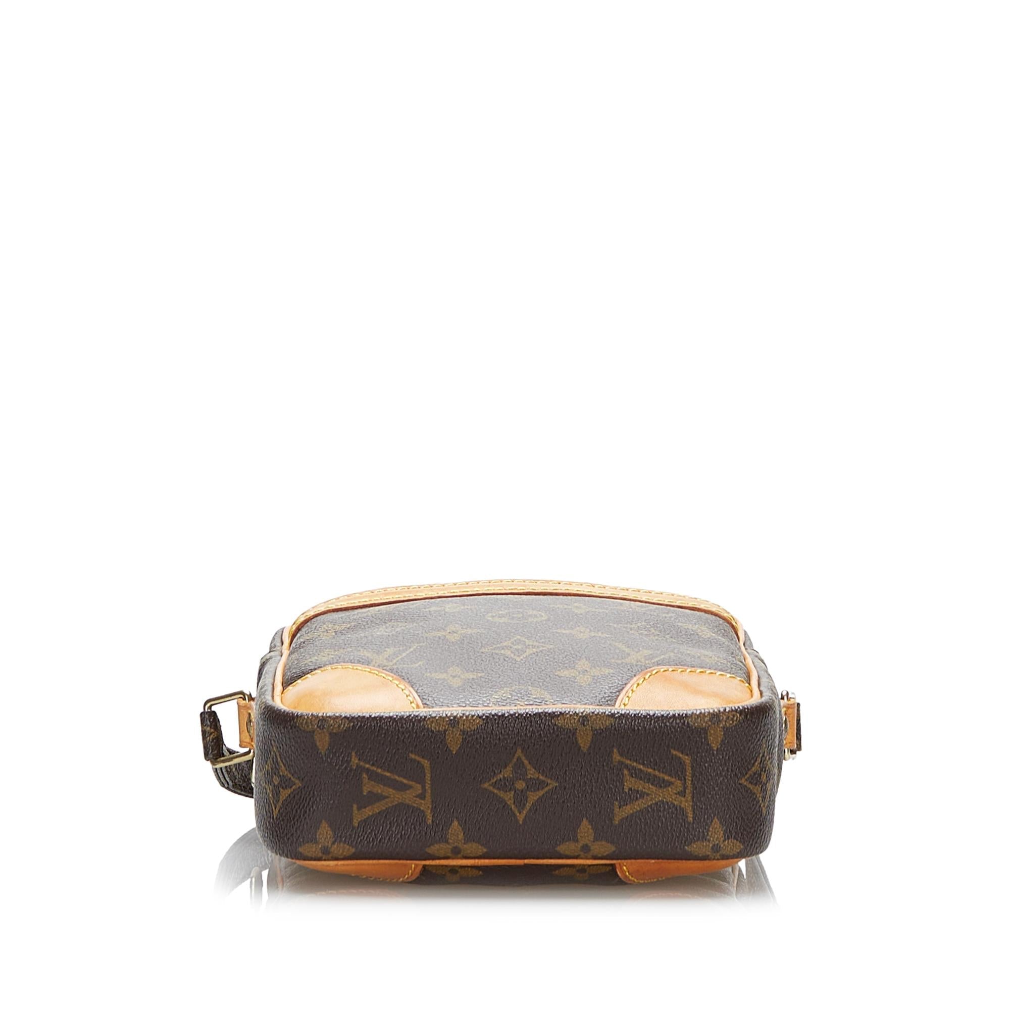 Louis Vuitton Monogram Danube (SHG-37250)