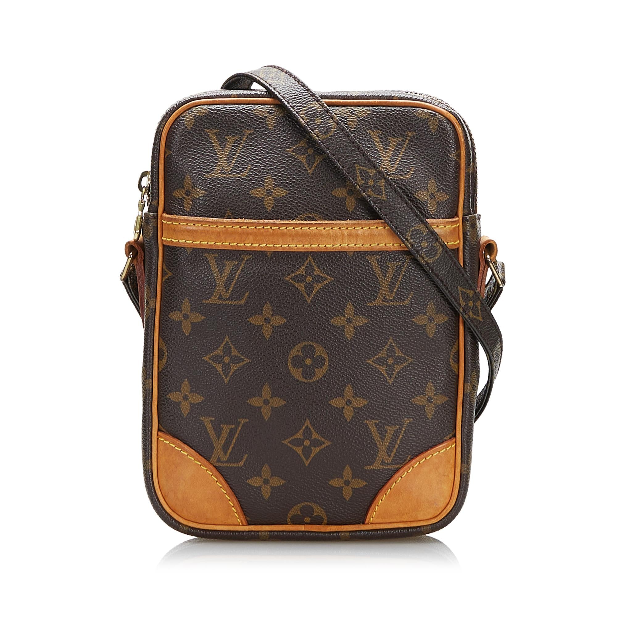 Louis Vuitton Monogram Danube (SHG-37250)
