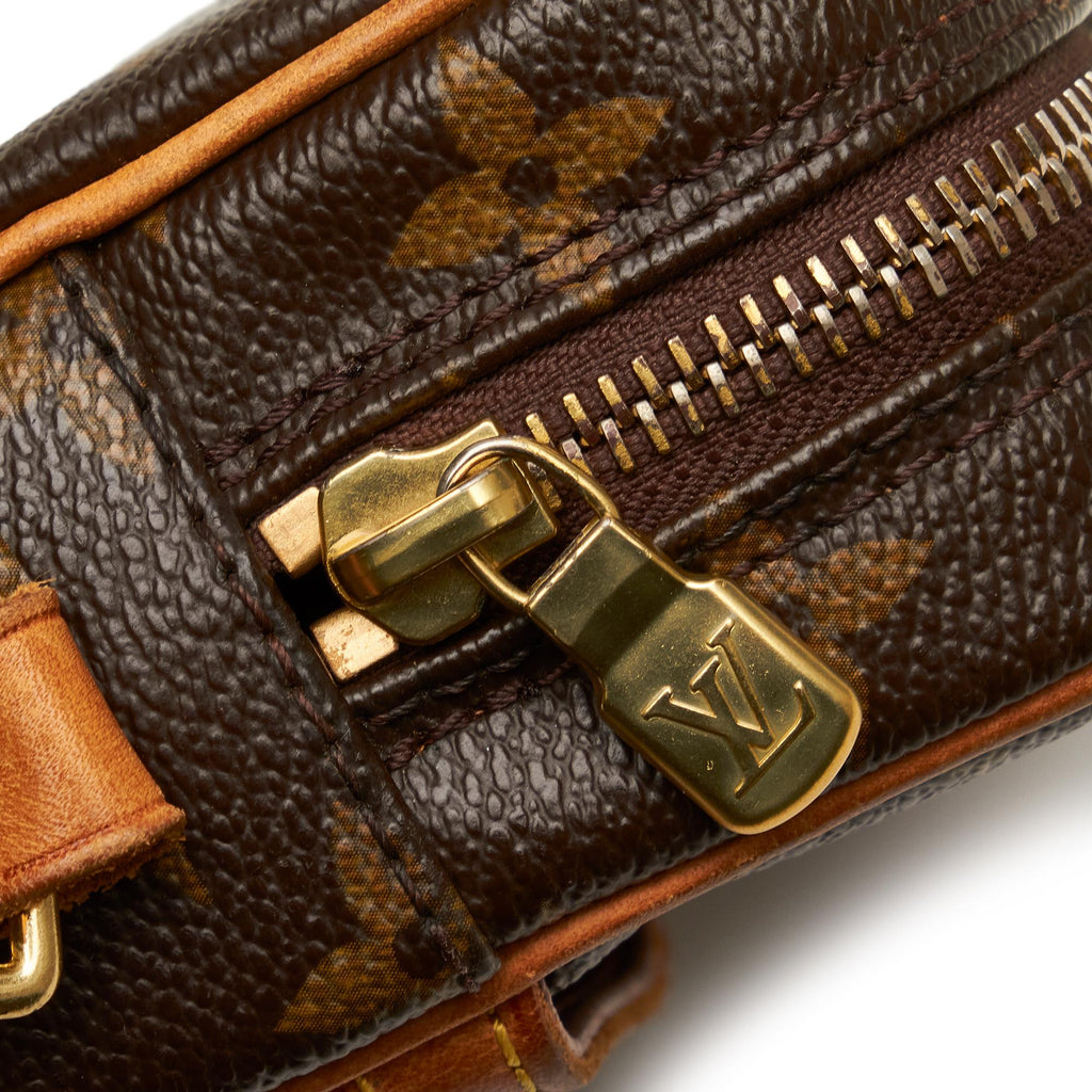 Louis Vuitton Monogram Danube (SHG-Xv2ioP)