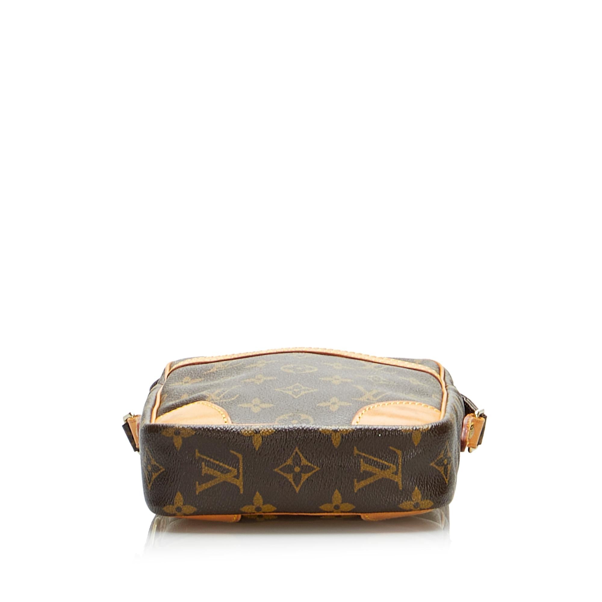 Louis Vuitton Monogram Danube (SHG-wwuspF)