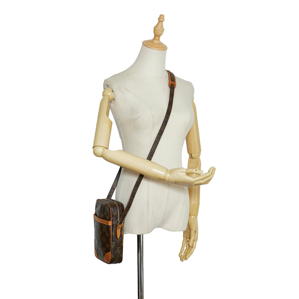 Louis Vuitton Monogram Danube (SHG-tRCUWe)