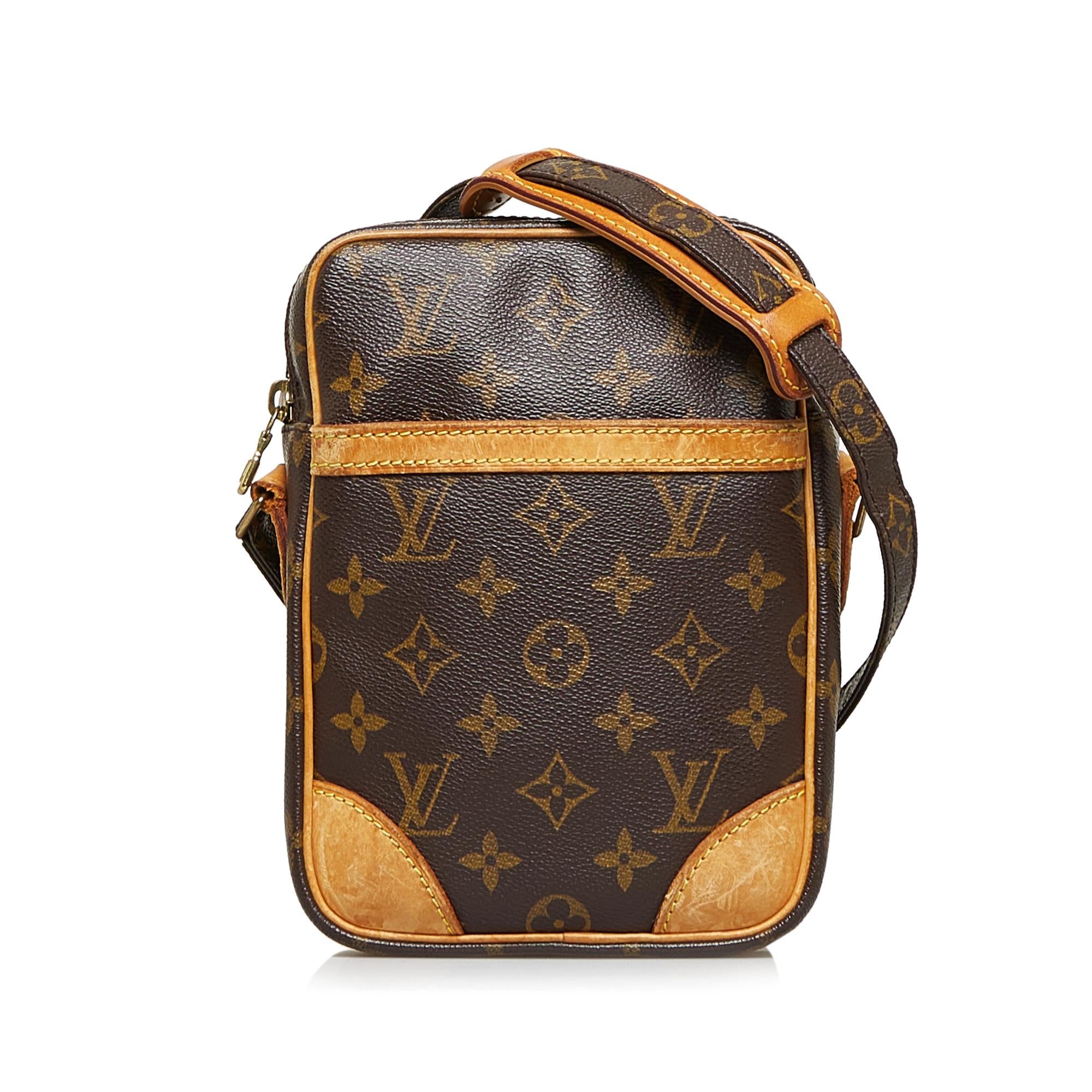 Louis Vuitton Monogram Danube (SHG-Ww1mwI)