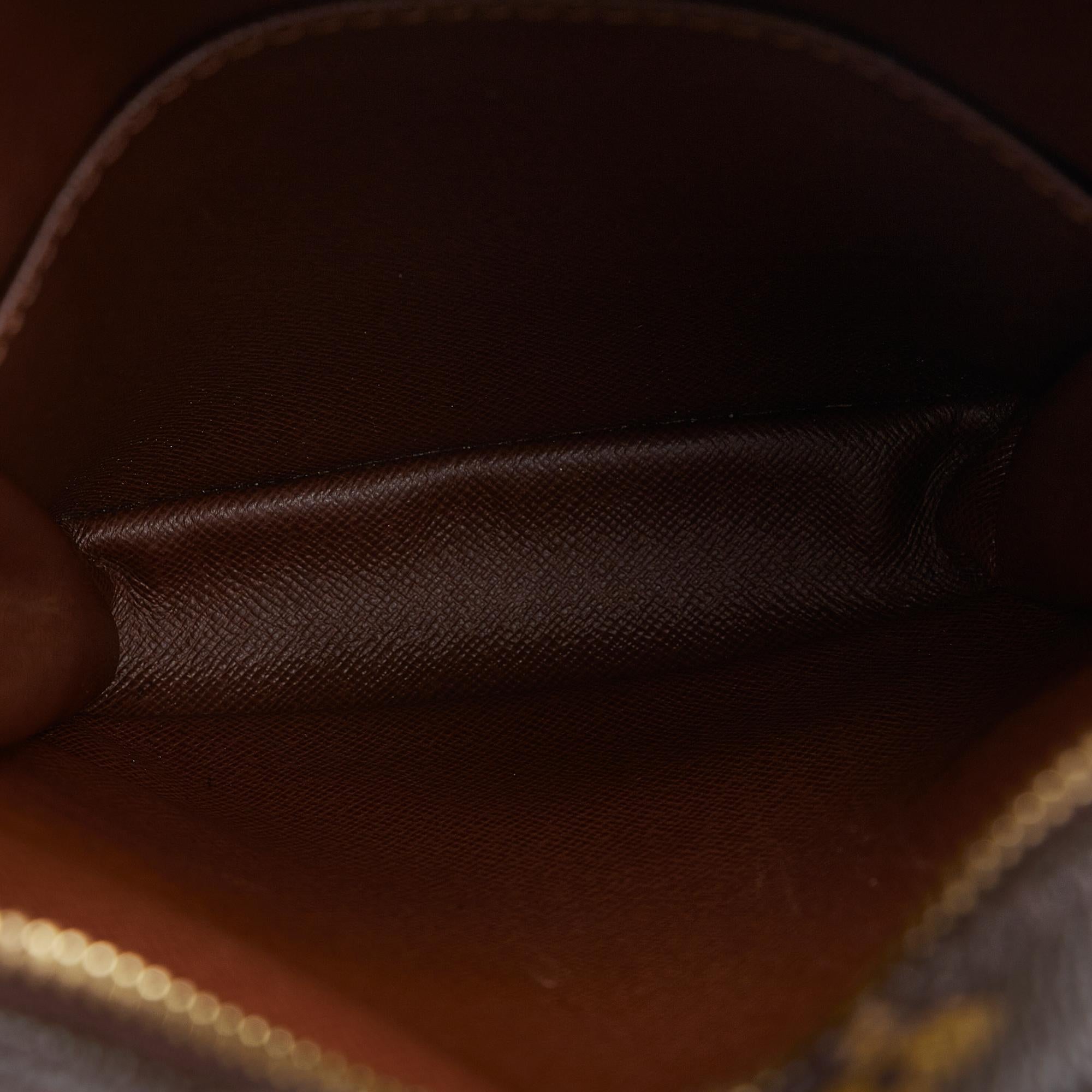 Louis Vuitton Monogram Danube (SHG-Ww1mwI)