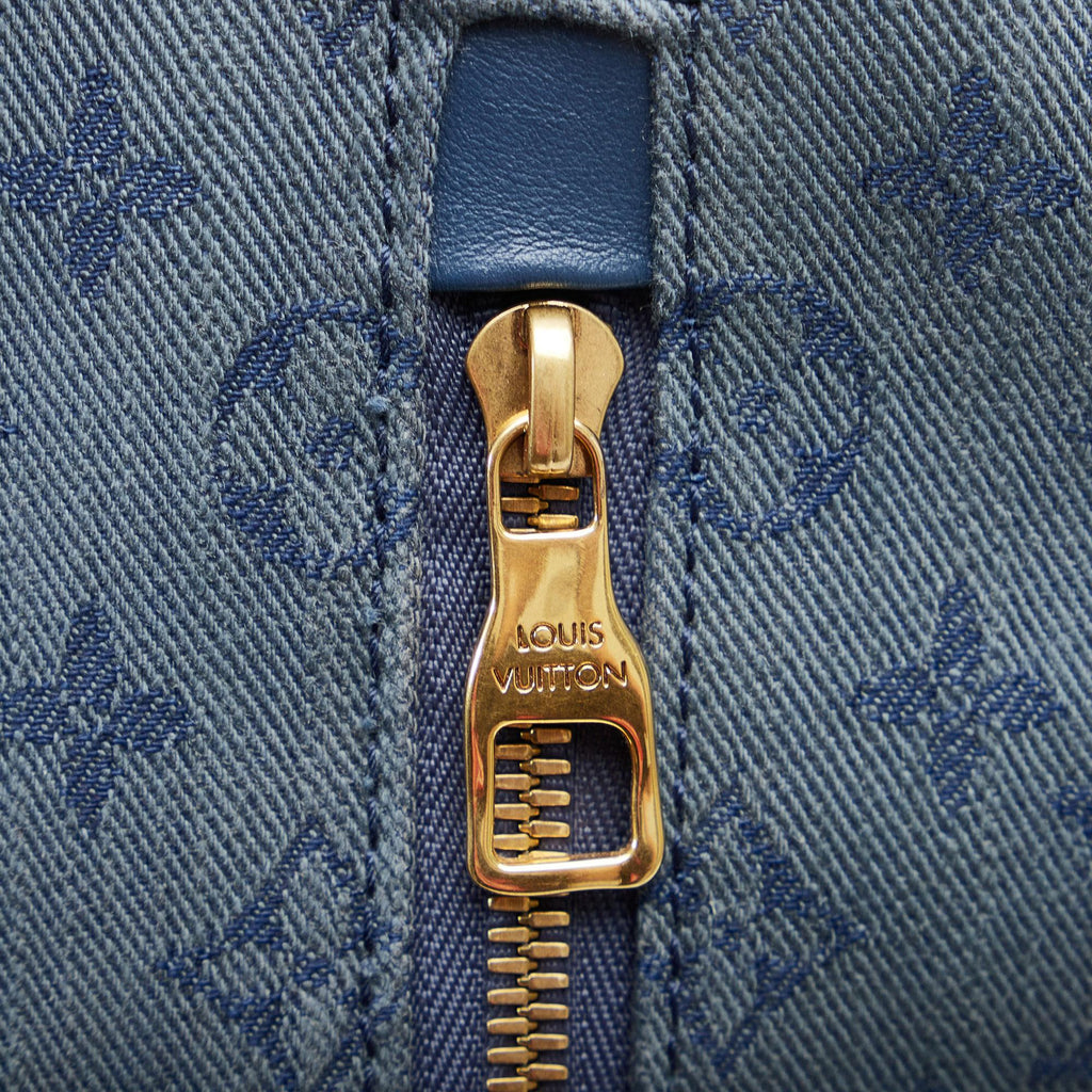 Louis Vuitton Monogram Denim Chalk Backpack (SHG-JepQAs)