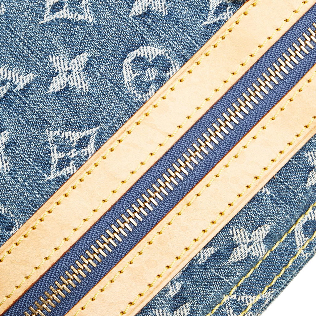 Louis Vuitton Monogram Denim Sac Plat (SHG-2SDTFz)