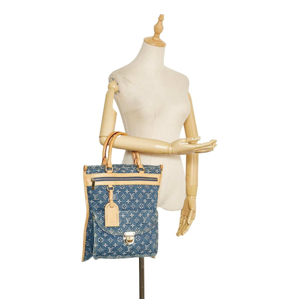 Louis Vuitton Monogram Denim Sac Plat (SHG-2SDTFz)
