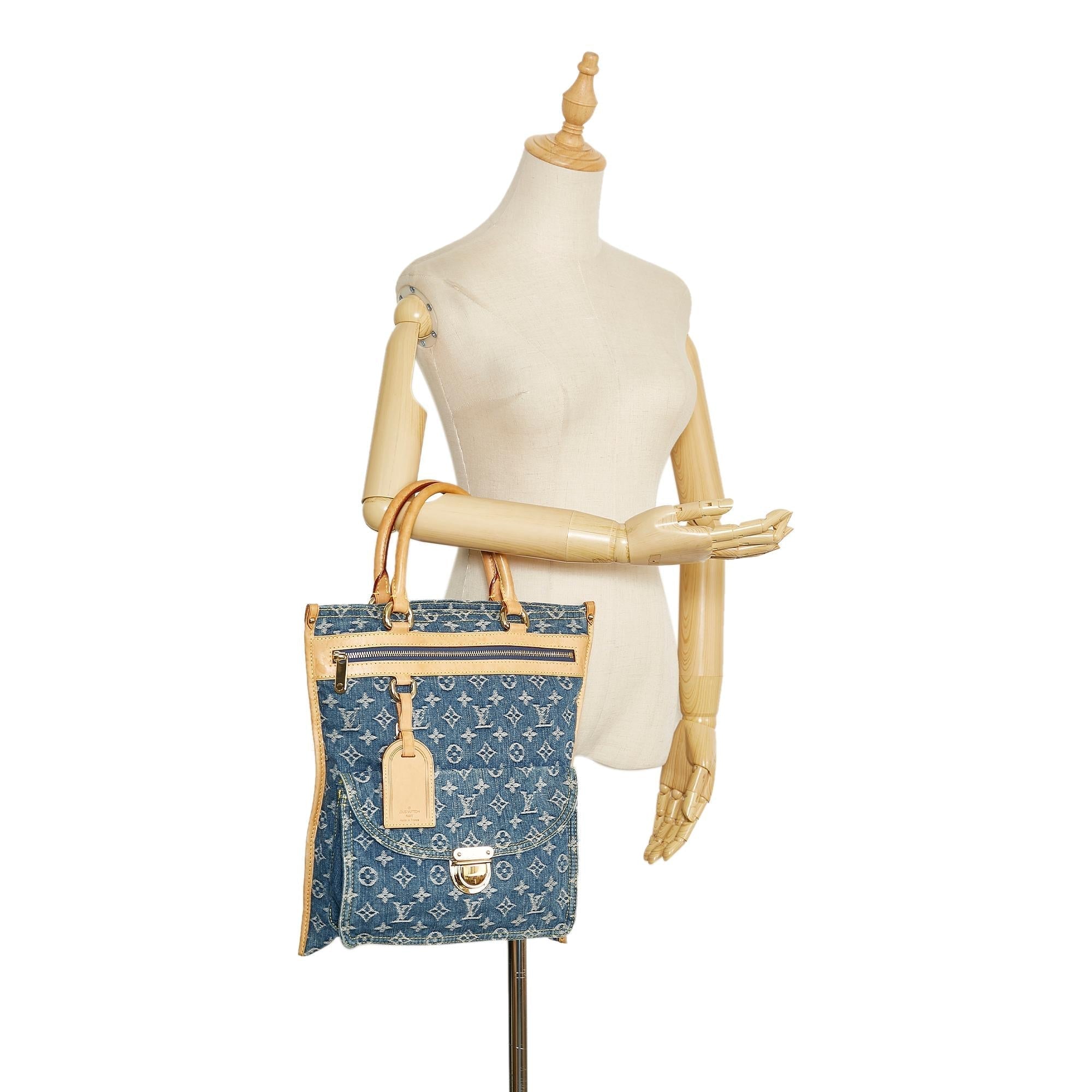 Louis Vuitton Monogram Denim Sac Plat (SHG-2SDTFz)