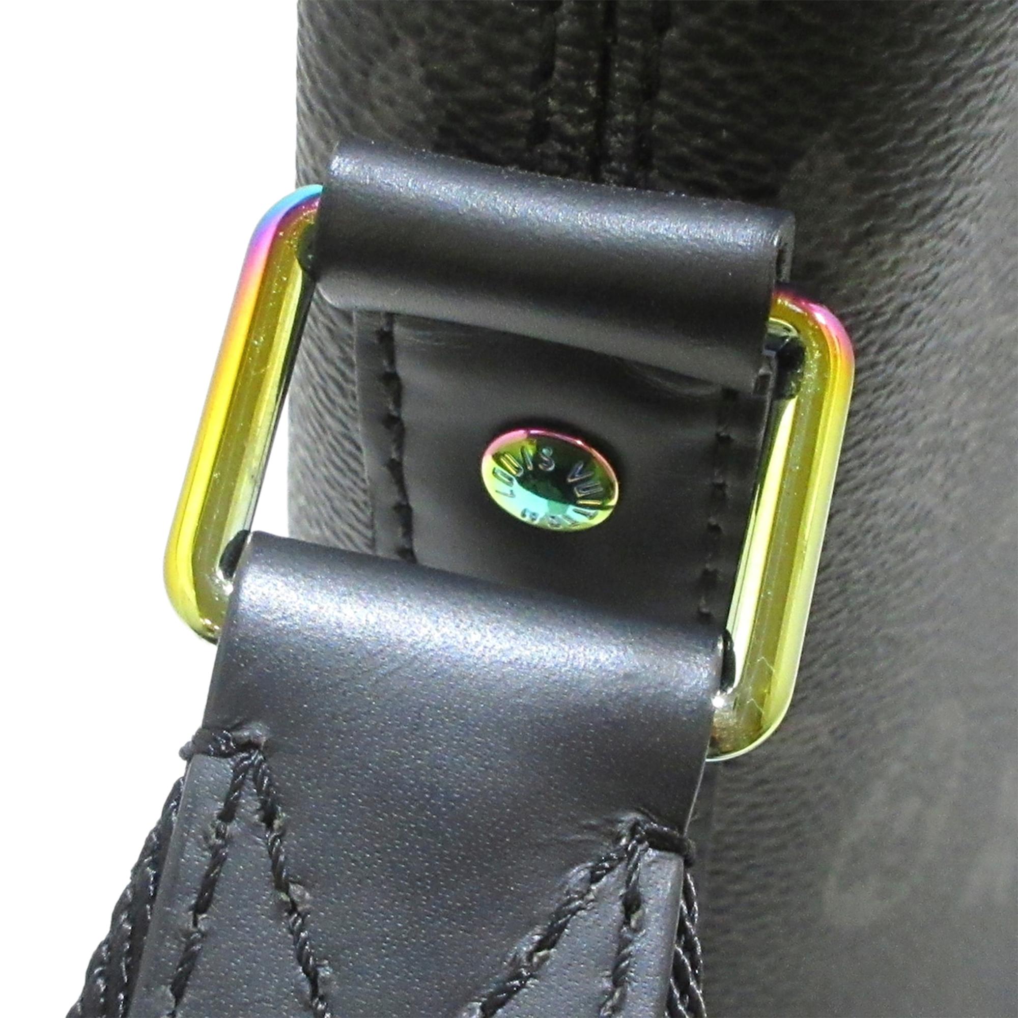 Louis Vuitton Monogram Eclipse Apollo Messenger MM (SHG-37708)