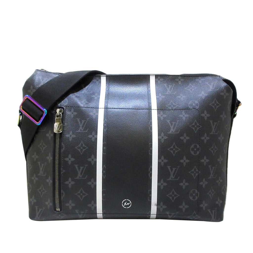 Louis Vuitton Monogram Eclipse Apollo Messenger MM (SHG-37708)