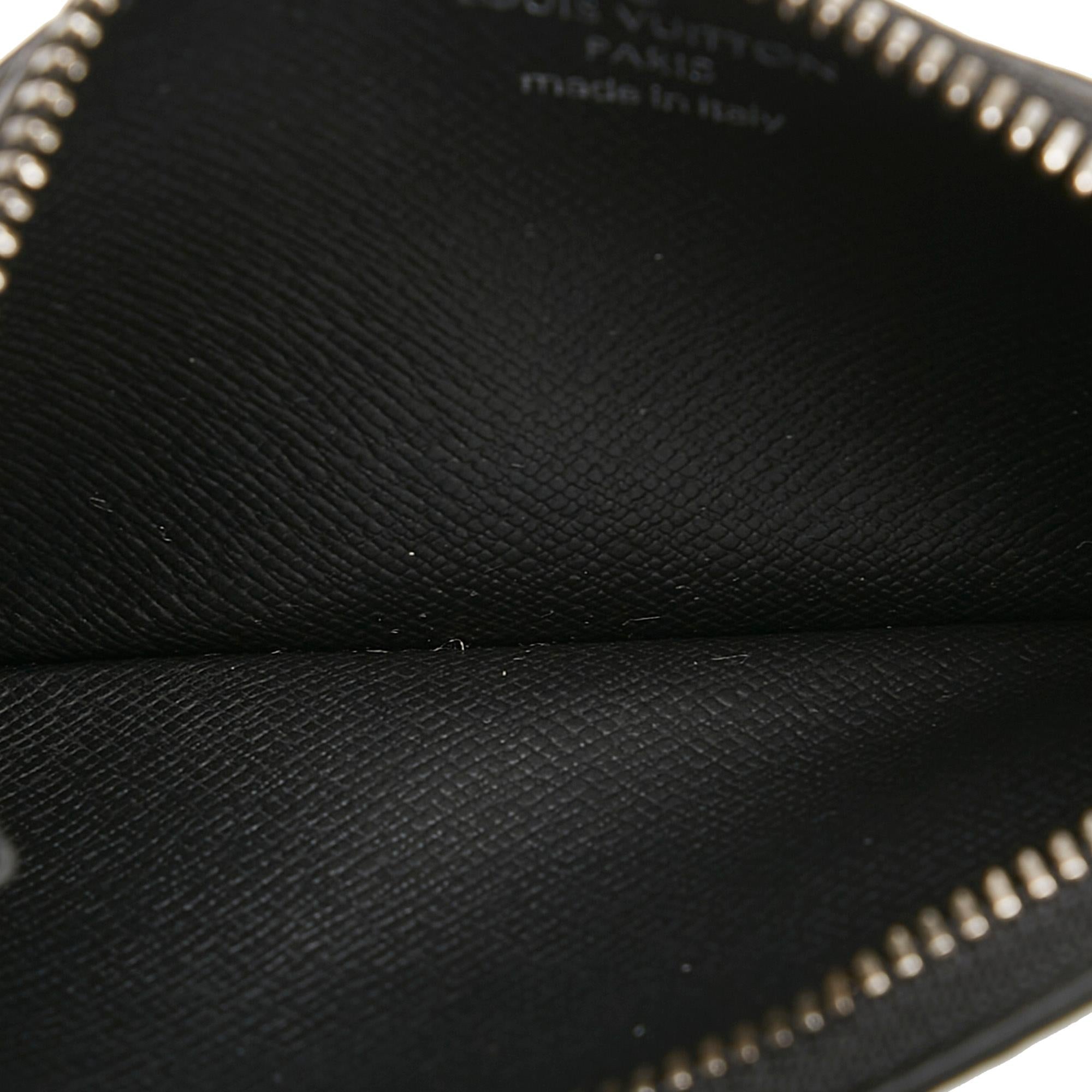 Louis Vuitton Monogram Eclipse Coin Pouch (SHG-CILlD8)
