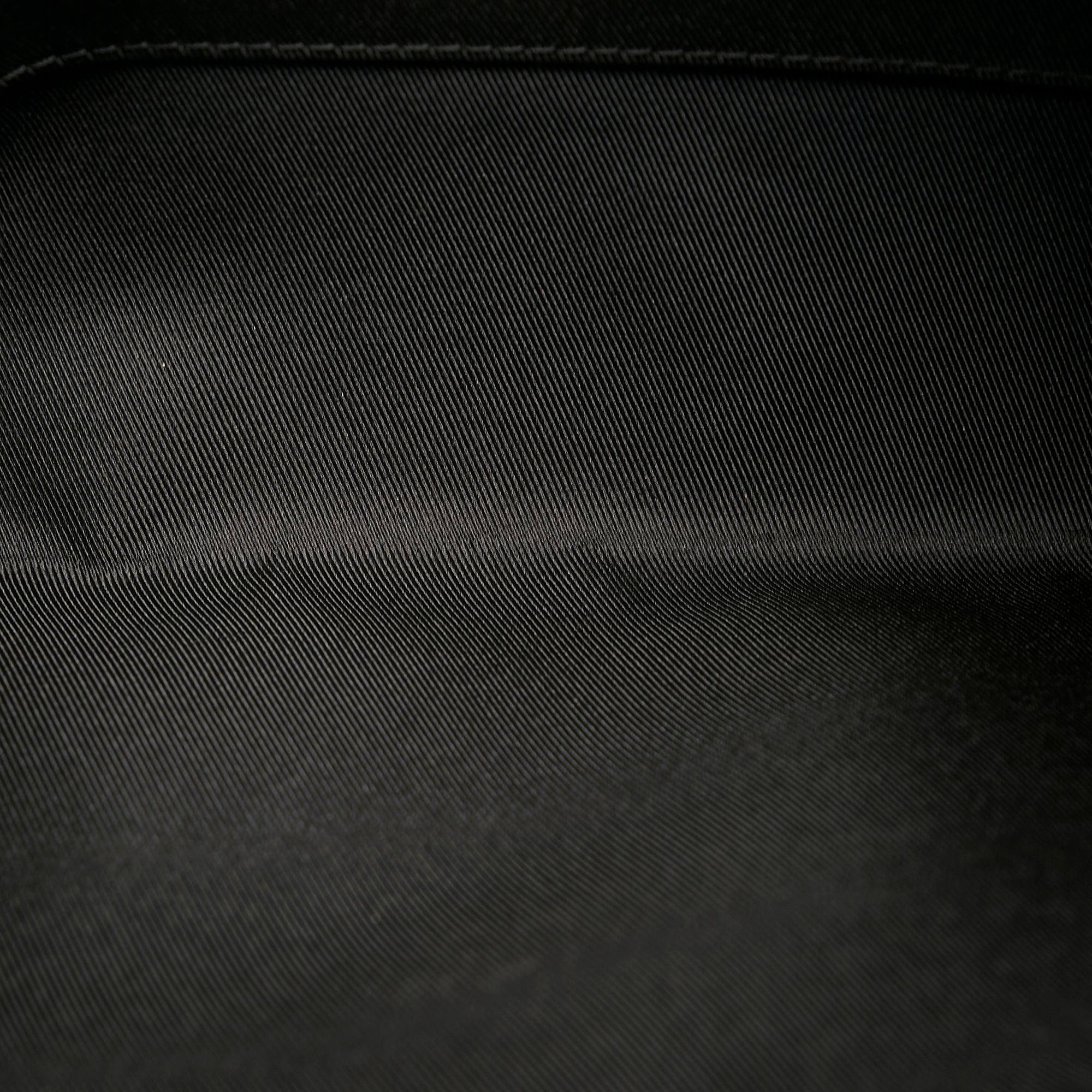 Louis Vuitton Monogram Eclipse Discovery Pochette (SHG-36519)