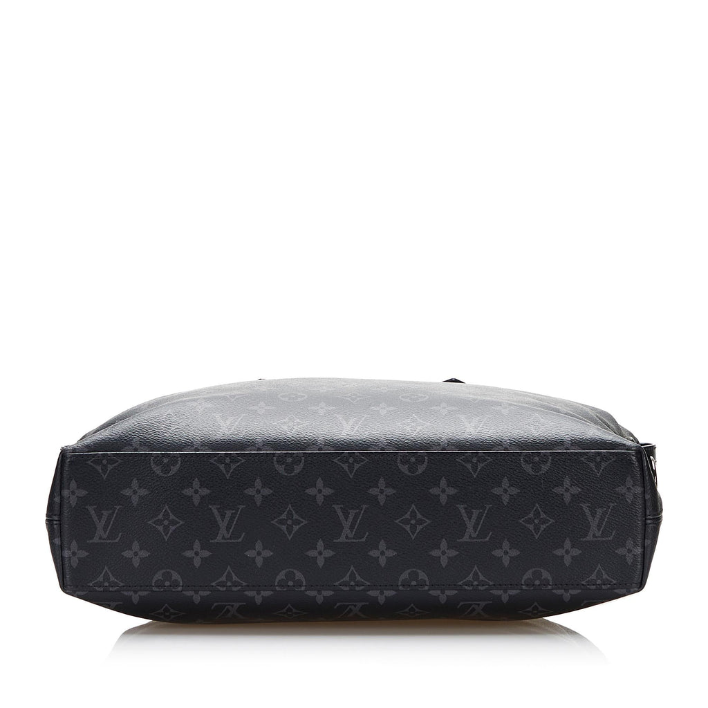 Louis Vuitton Monogram Eclipse Explorer (SHG-37978)