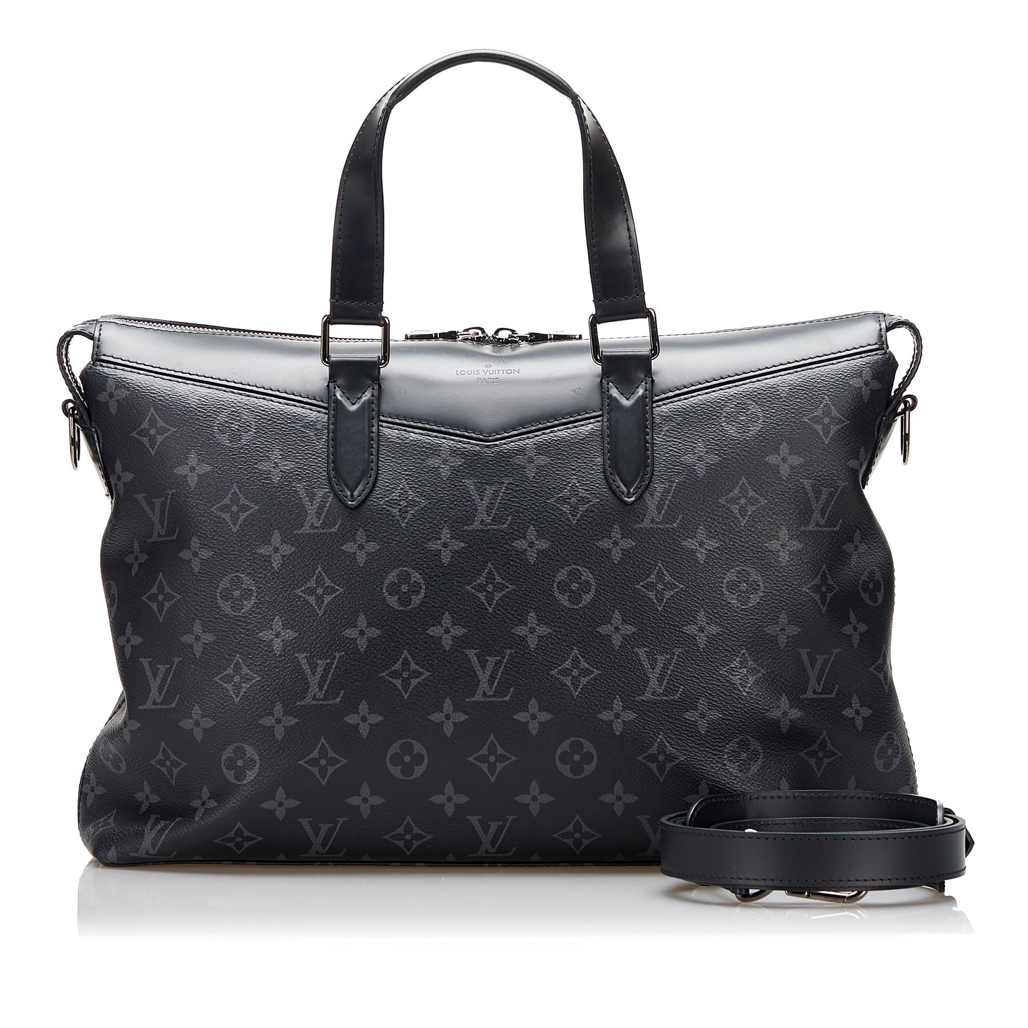 Louis Vuitton Monogram Eclipse Explorer (SHG-37978)