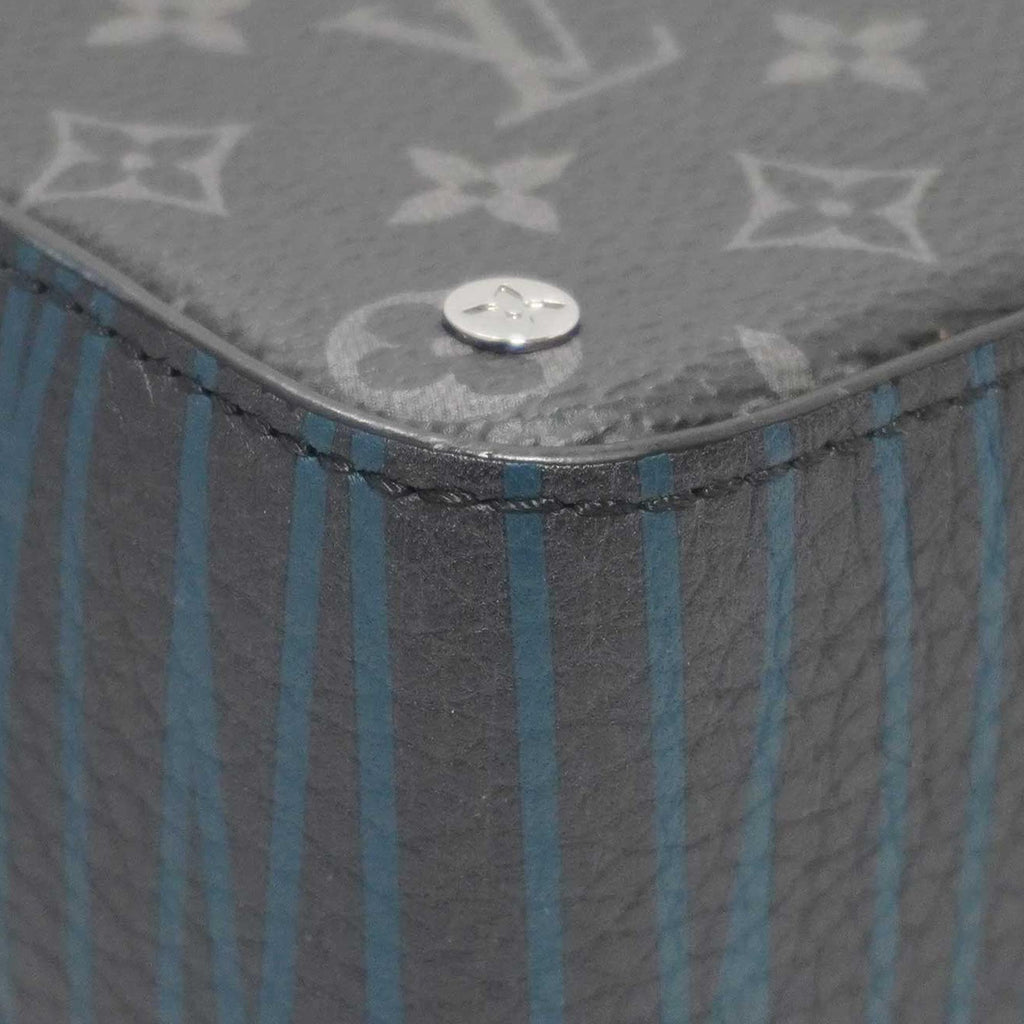 Louis Vuitton Monogram Eclipse Volga on Strap (SHG-nbZGeD)