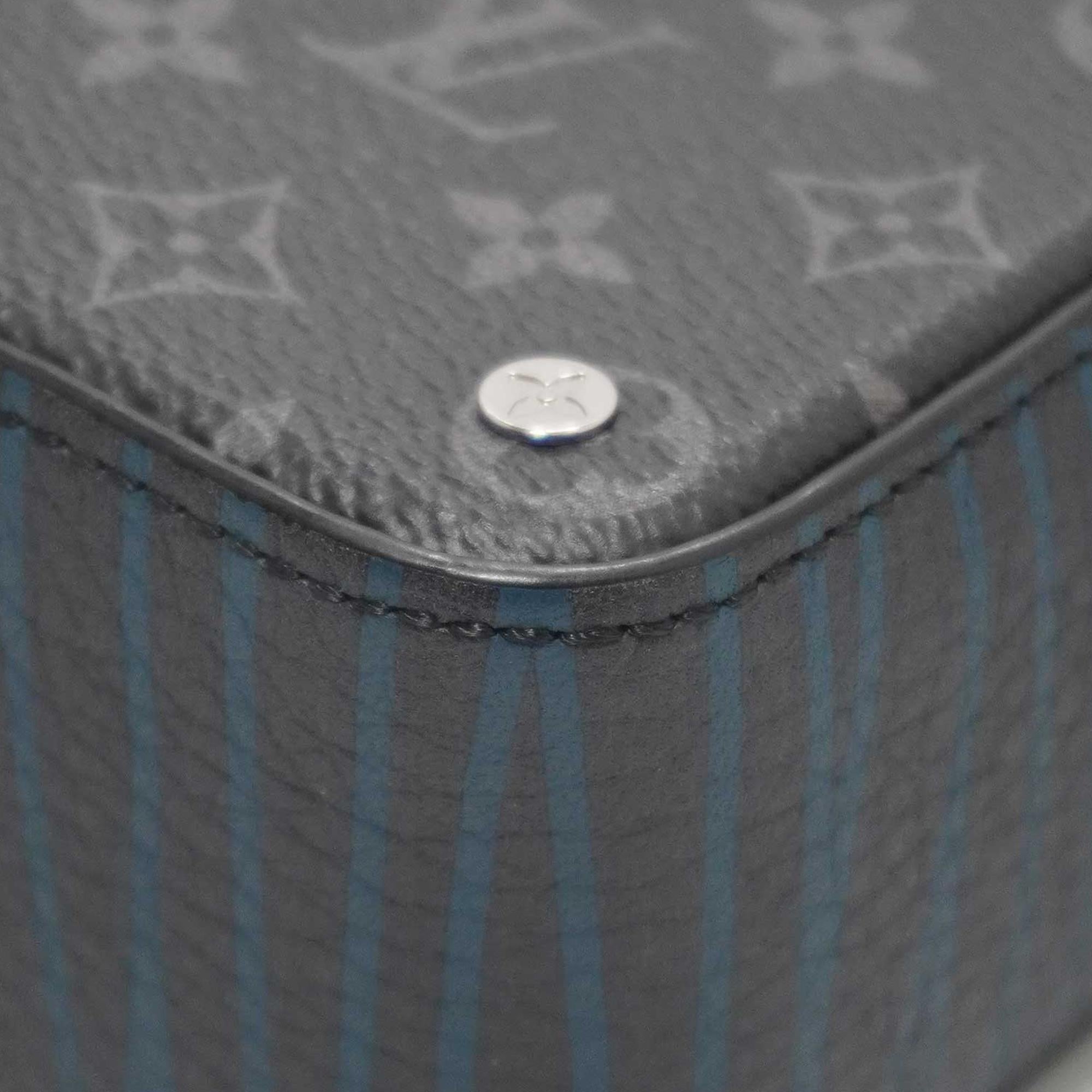 Louis Vuitton Monogram Eclipse Volga on Strap (SHG-nbZGeD)