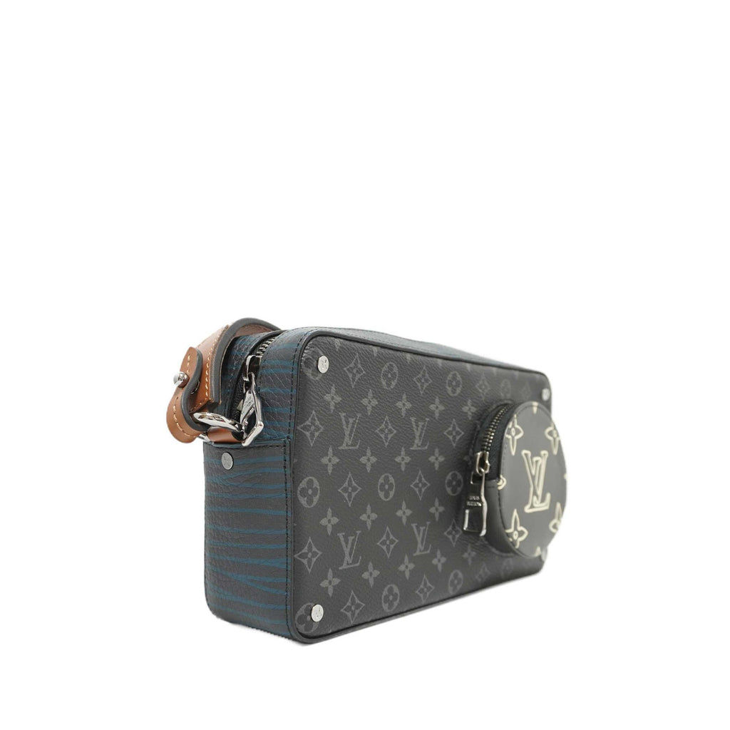 Louis Vuitton Monogram Eclipse Volga on Strap (SHG-nbZGeD)