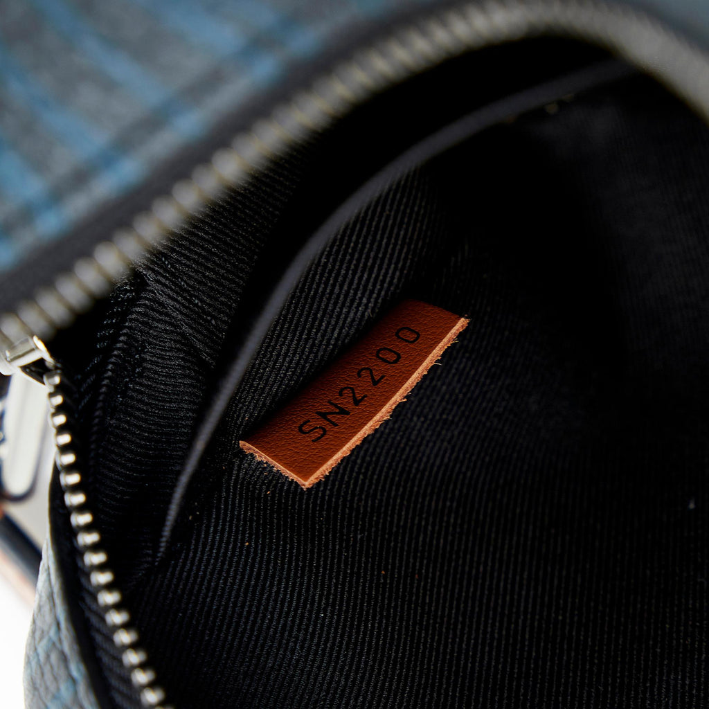 Louis Vuitton Monogram Eclipse Volga (SHG-kDsuOT)