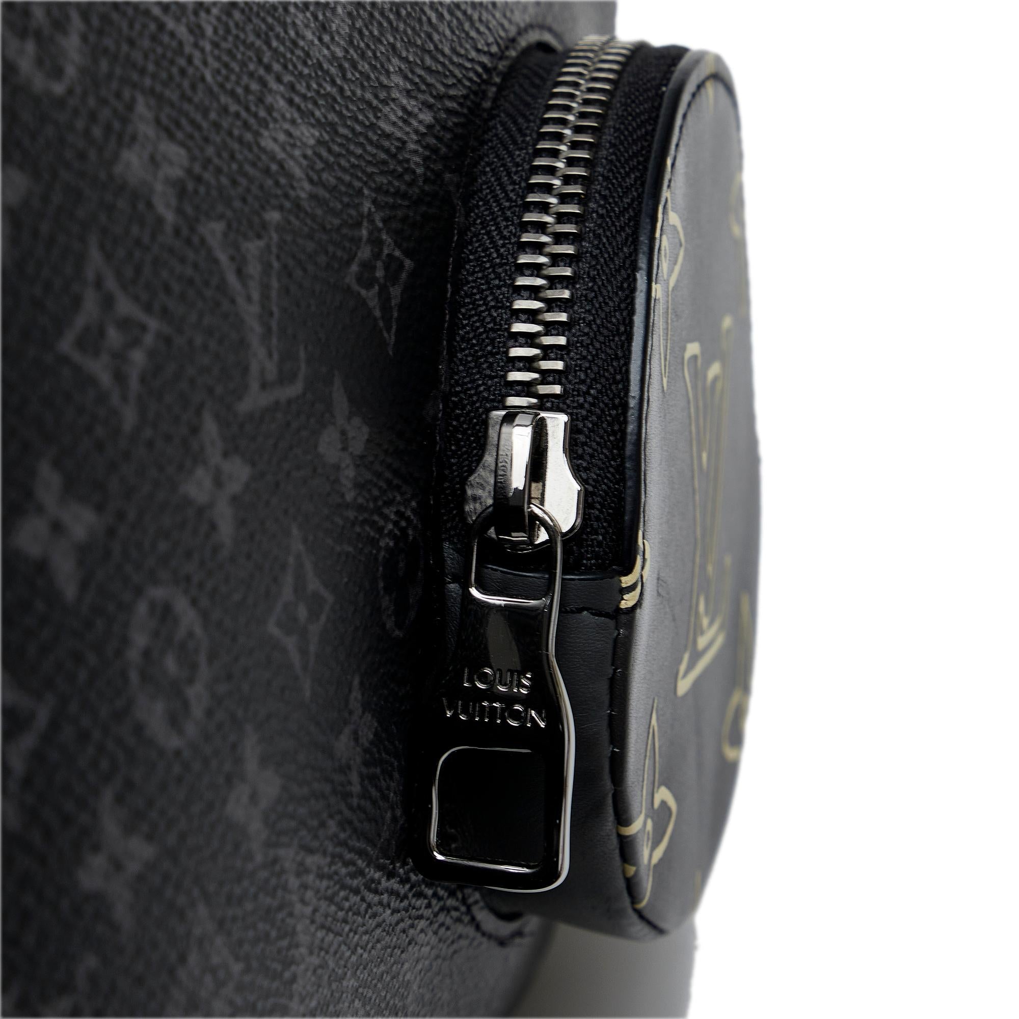 Louis Vuitton Monogram Eclipse Volga (SHG-kDsuOT)