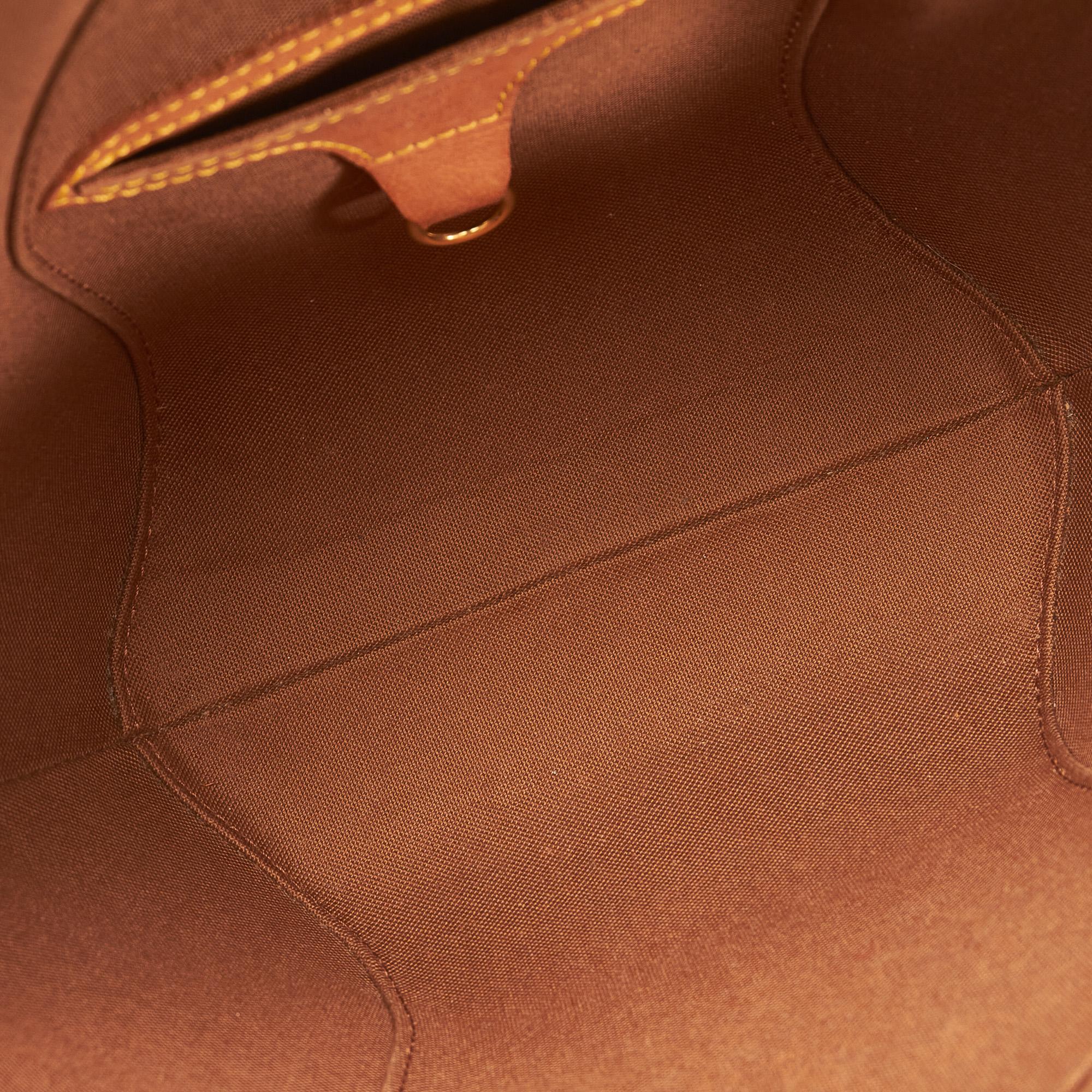Louis Vuitton Monogram Ellipse PM (SHG-ur3Fi7)