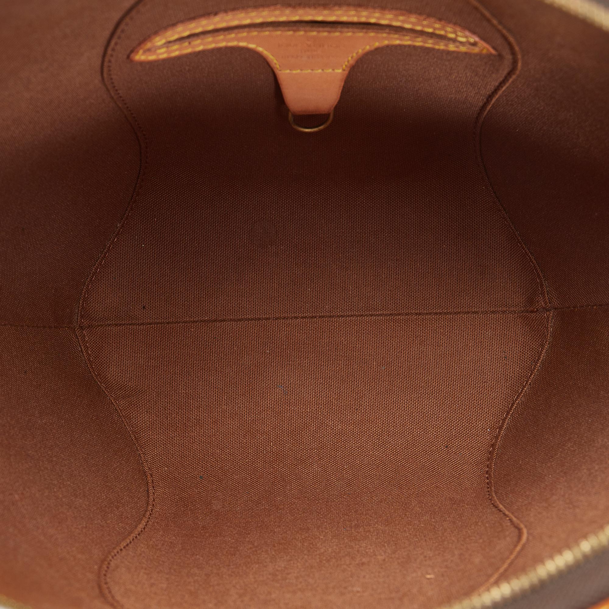 Louis Vuitton Monogram Ellipse PM (SHG-d683XK)