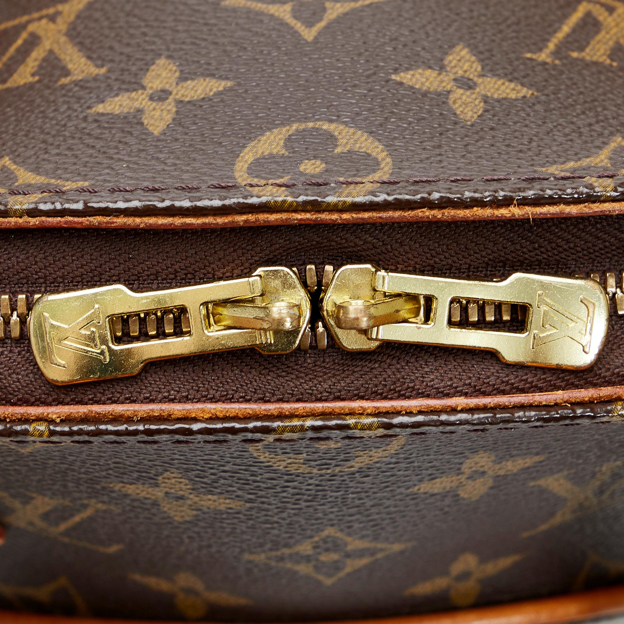 Louis Vuitton Monogram Ellipse PM (SHG-eQdS2h)