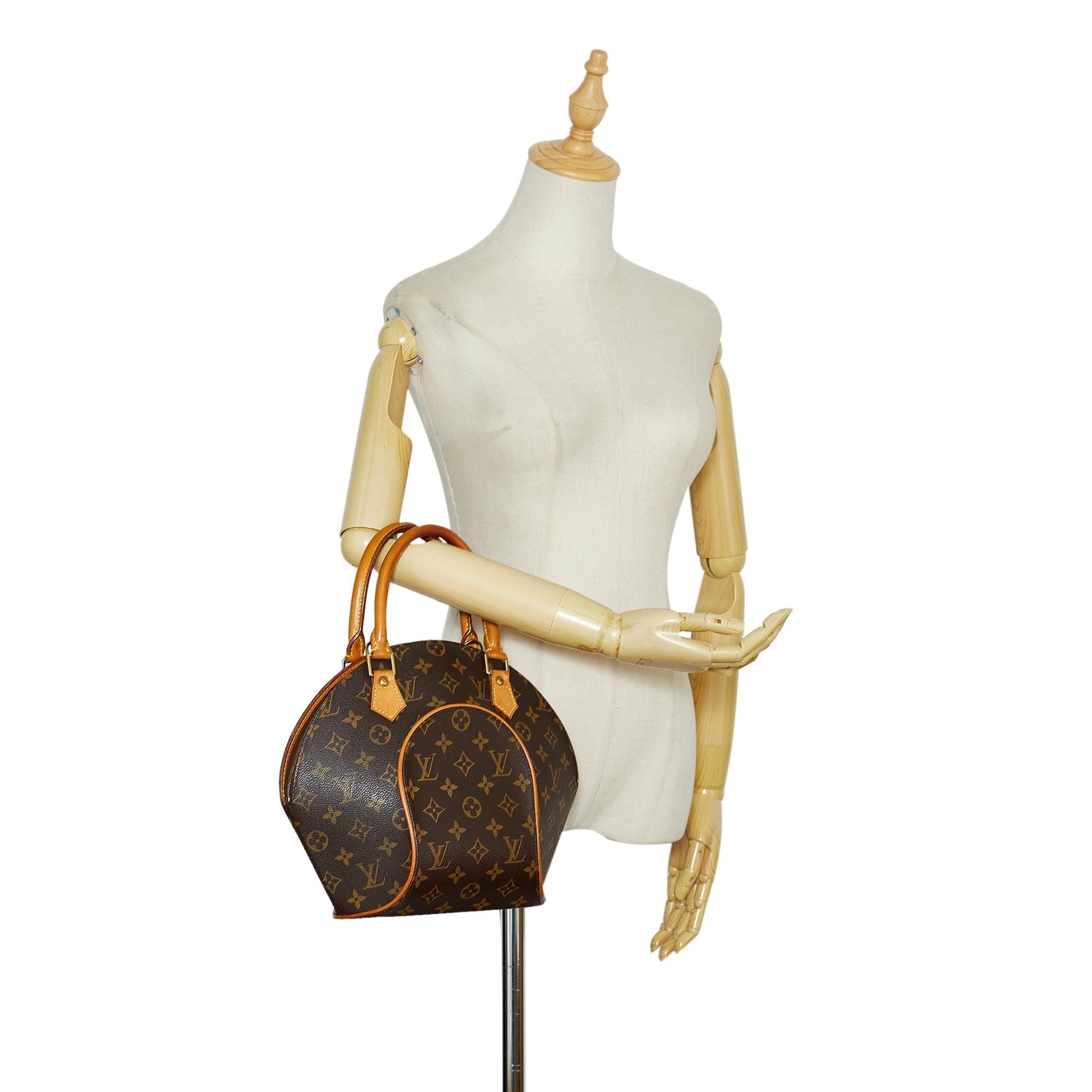 Louis Vuitton Monogram Ellipse PM (SHG-eQdS2h)
