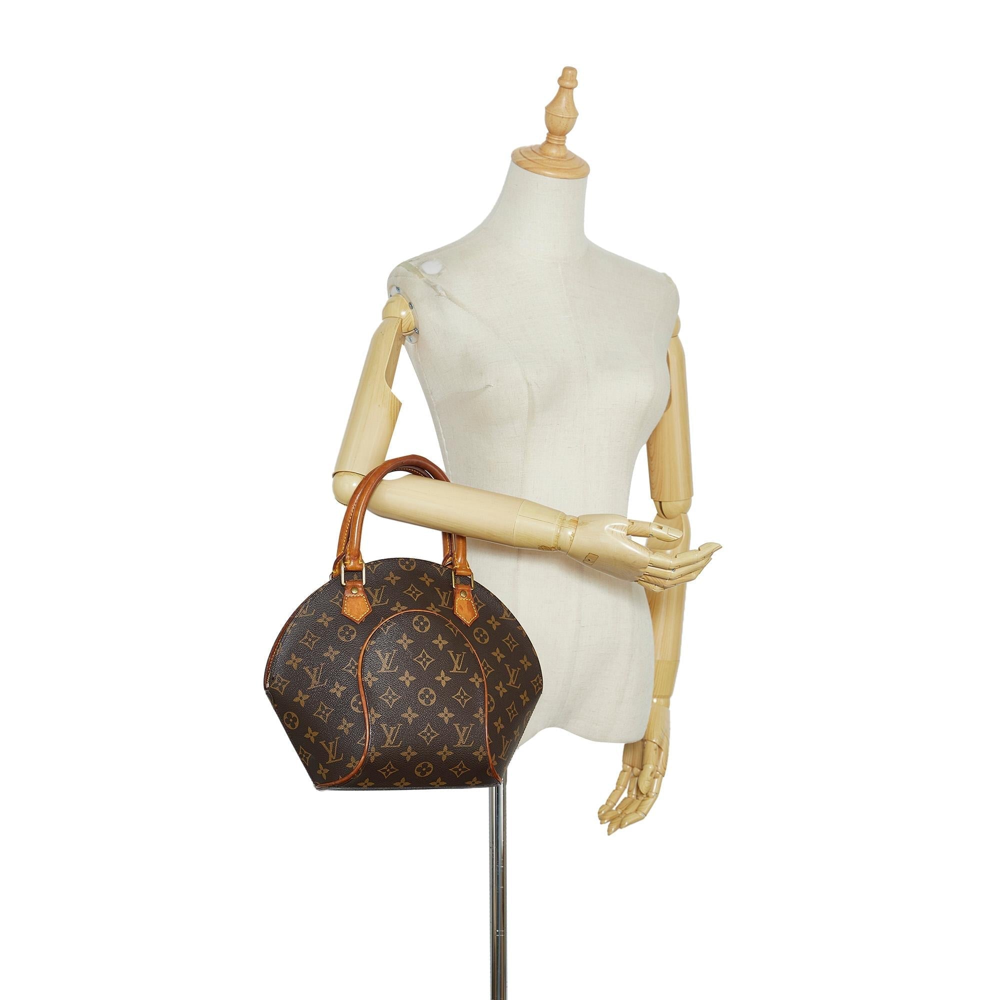 Louis Vuitton Monogram Ellipse PM (SHG-3USocs)
