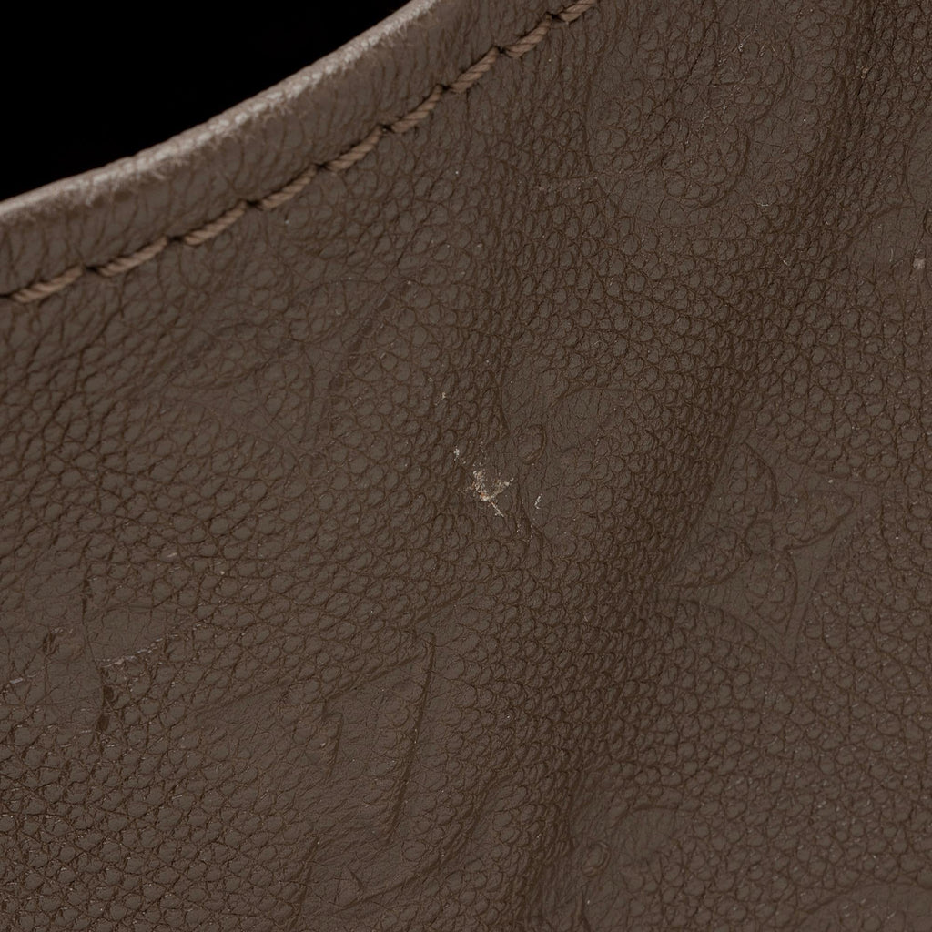 Louis Vuitton Monogram Empreinte Artsy MM Shoulder Bag (SHF-lfXv8R)