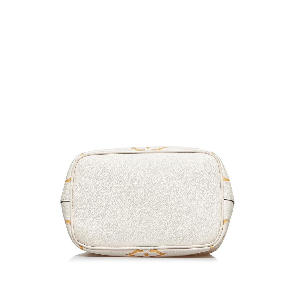 Louis Vuitton Monogram Empreinte Giant By The Pool NeoNoe BB (SHG-F4hWW7)