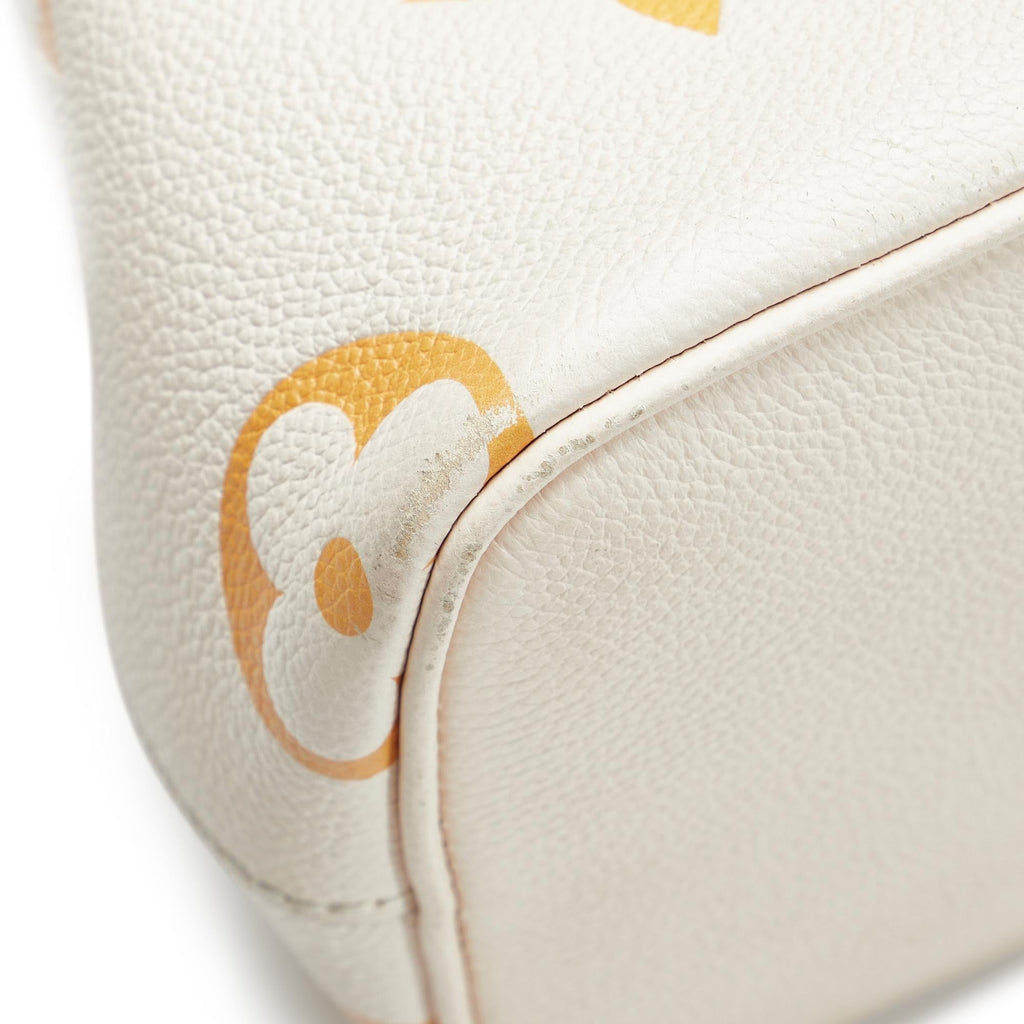Louis Vuitton Monogram Empreinte Giant By The Pool NeoNoe BB (SHG-F4hWW7)