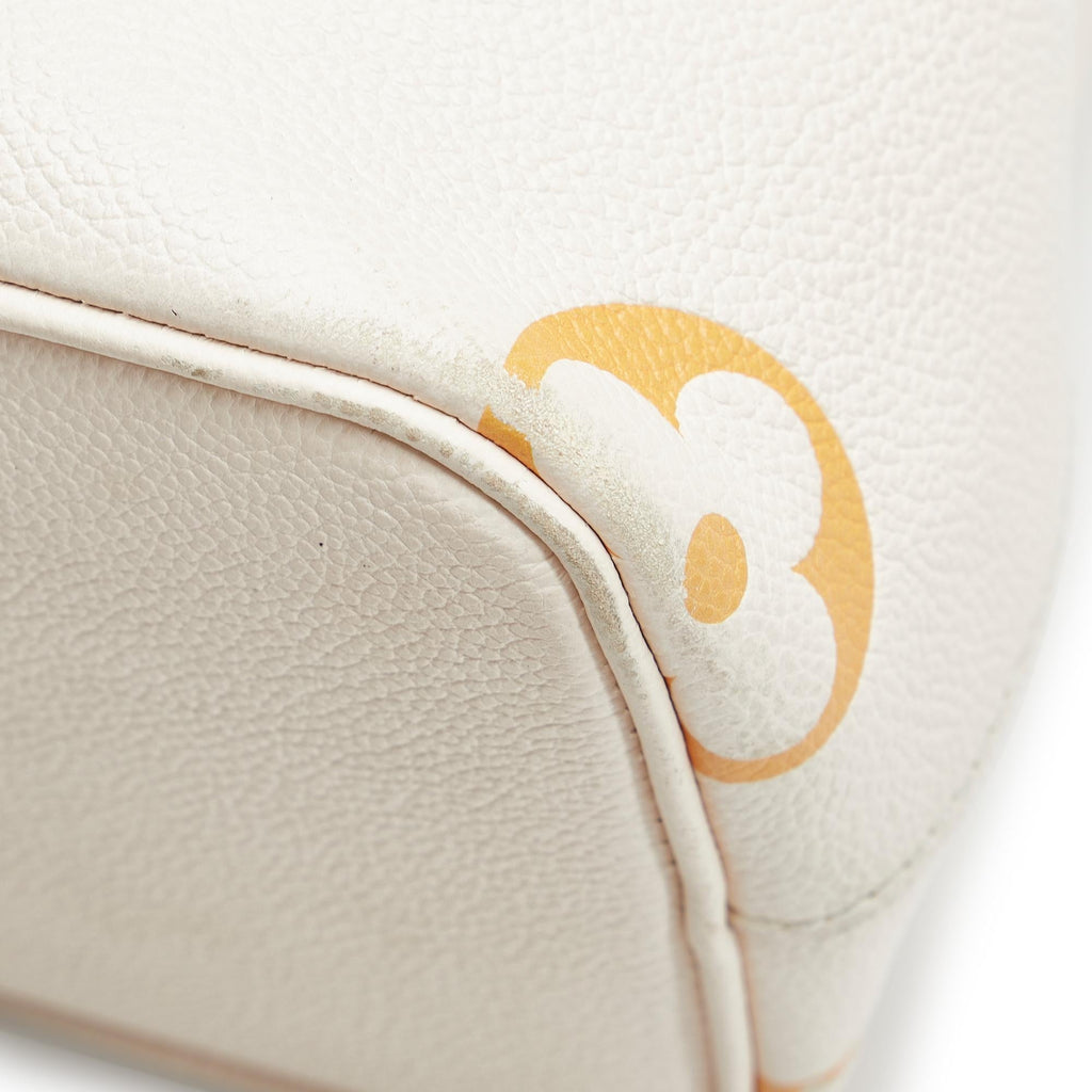 Louis Vuitton Monogram Empreinte Giant By The Pool NeoNoe BB (SHG-F4hWW7)