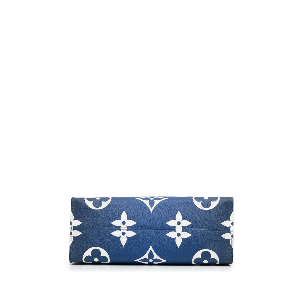 Louis Vuitton Monogram Escale OntheGo GM (SHG-zq74qa)