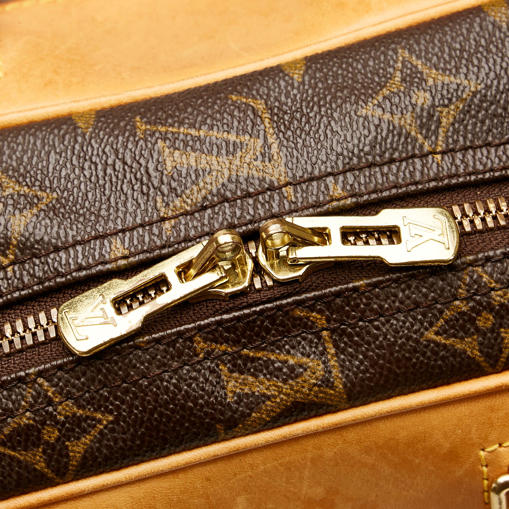 Louis Vuitton Monogram Excursion (SHG-0CGXsZ)