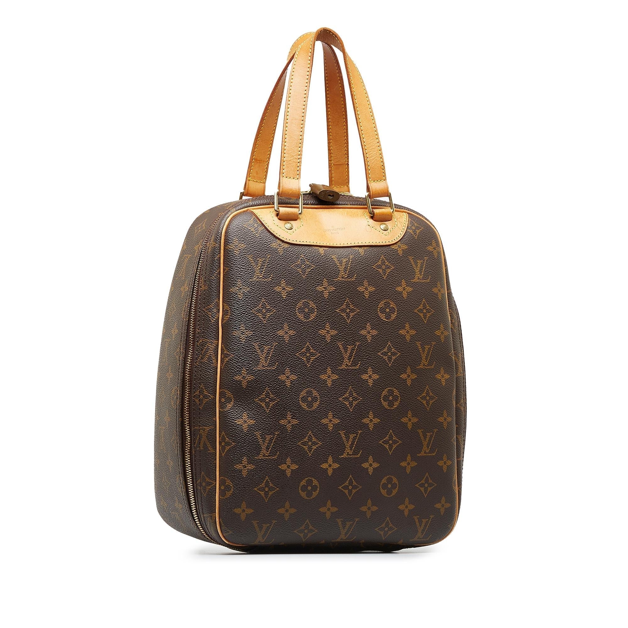 Louis Vuitton Monogram Excursion (SHG-6nf7vq)