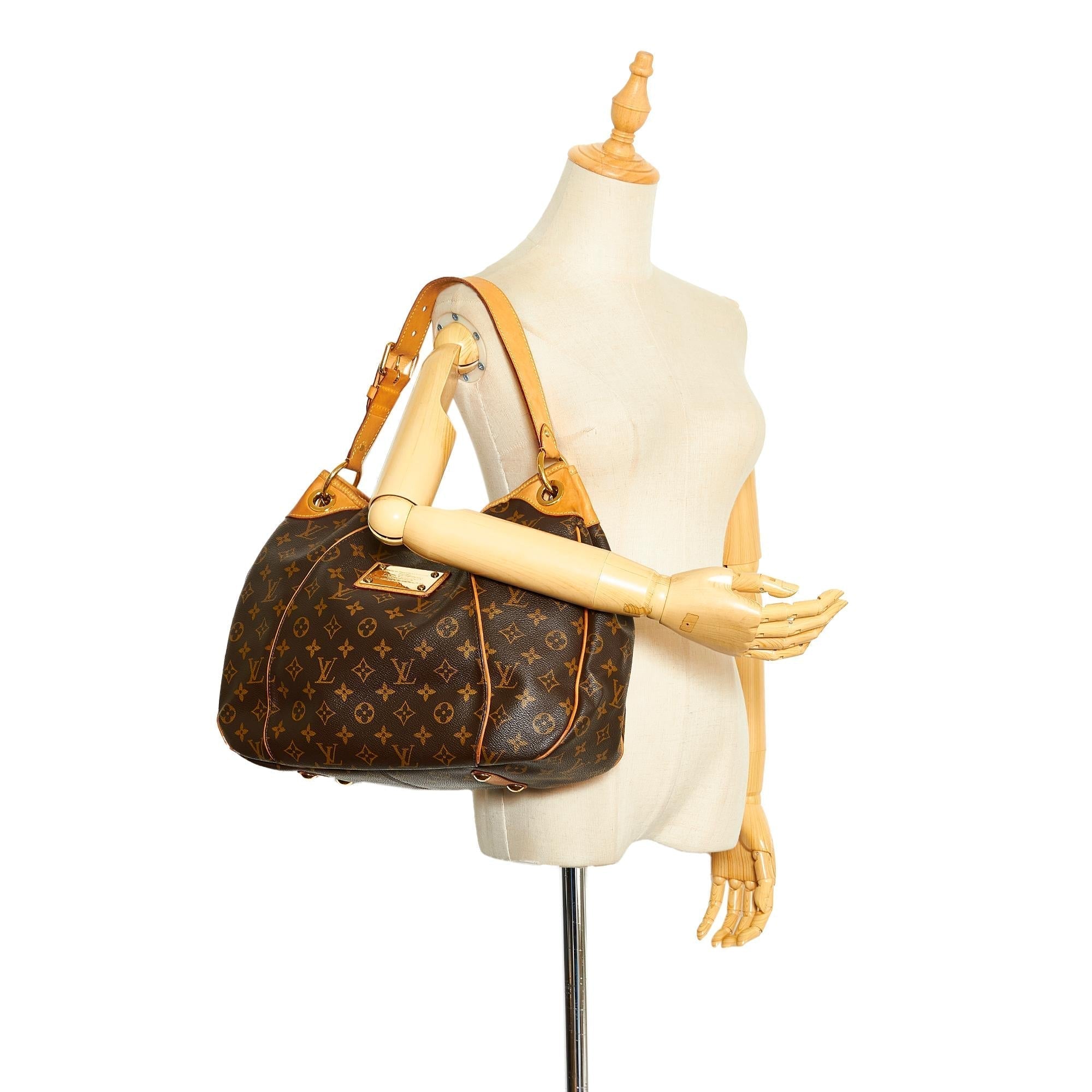 Louis Vuitton Monogram Galliera PM (SHG-RaZvox)