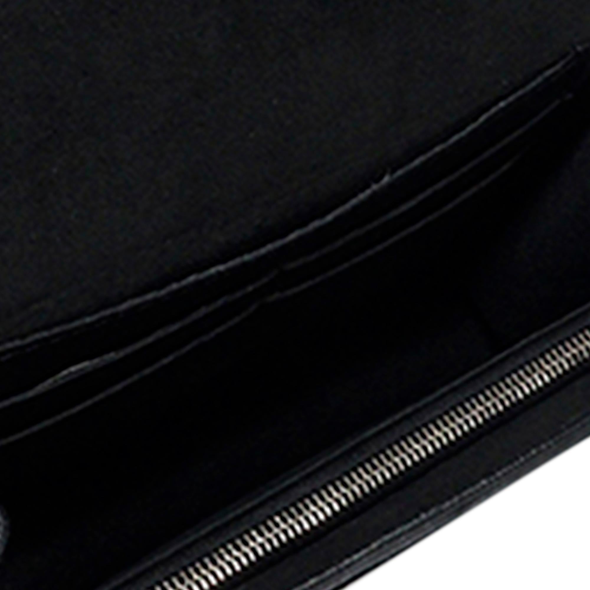Louis Vuitton Monogram Giant Reverse Dauphine Bumbag (SHG-33341)