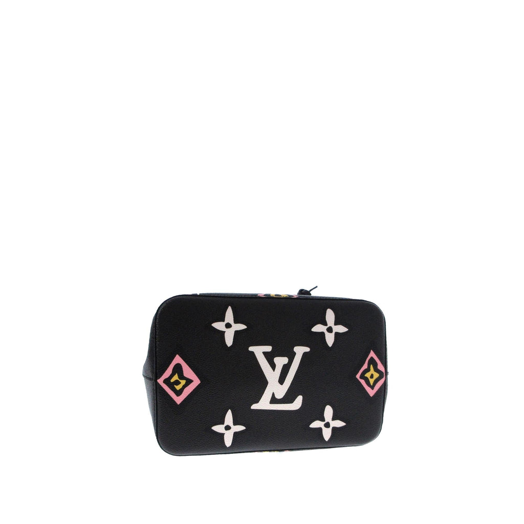 Louis Vuitton Monogram Giant Wild At Heart NeoNoe MM (SHG-J5QCj2)