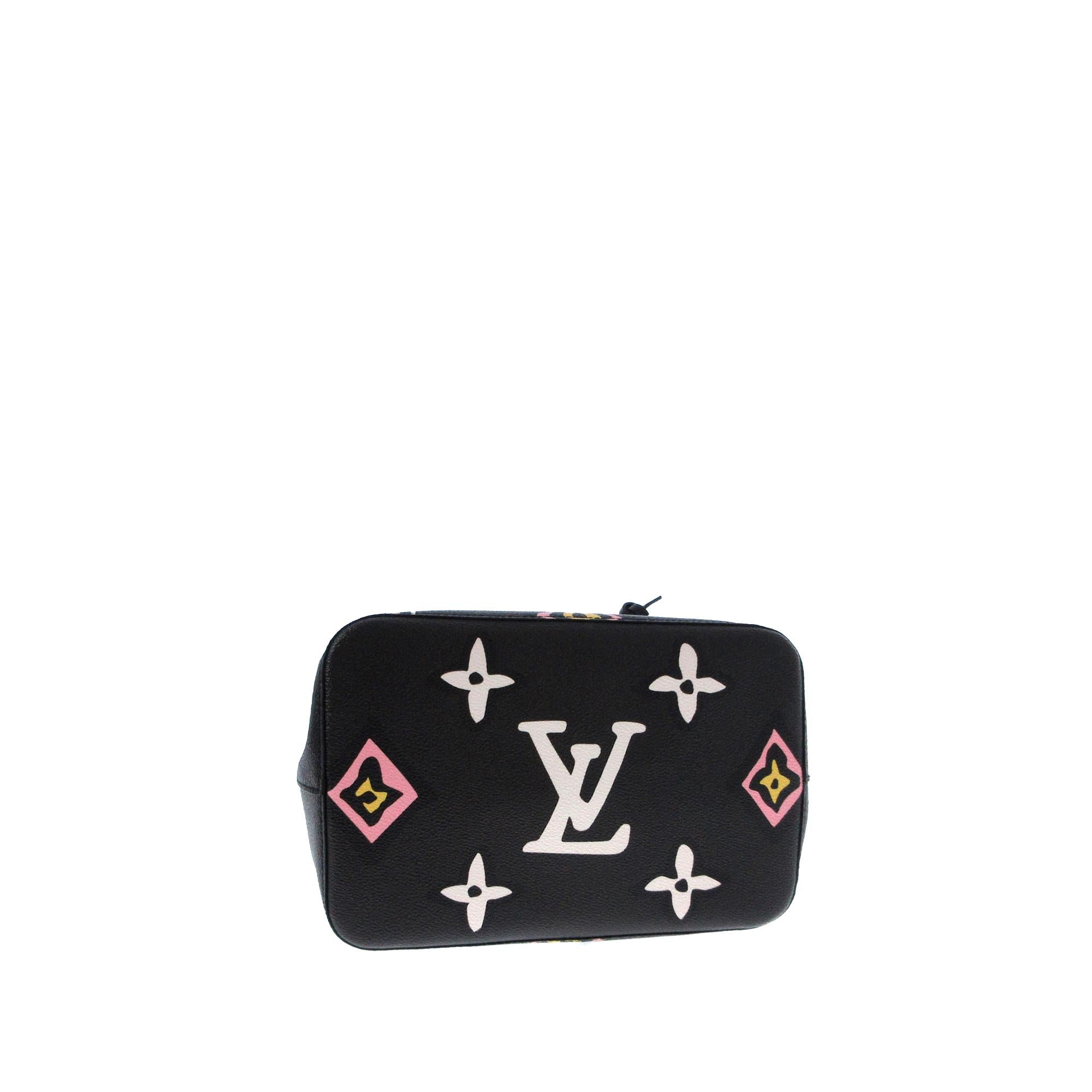 Louis Vuitton Monogram Giant Wild At Heart NeoNoe MM (SHG-J5QCj2)