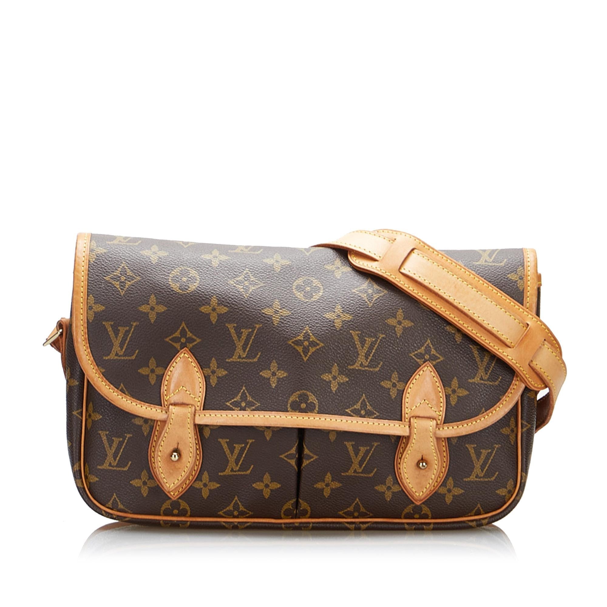 Louis Vuitton Monogram Gibeciere MM (SHG-Lzd3KI)