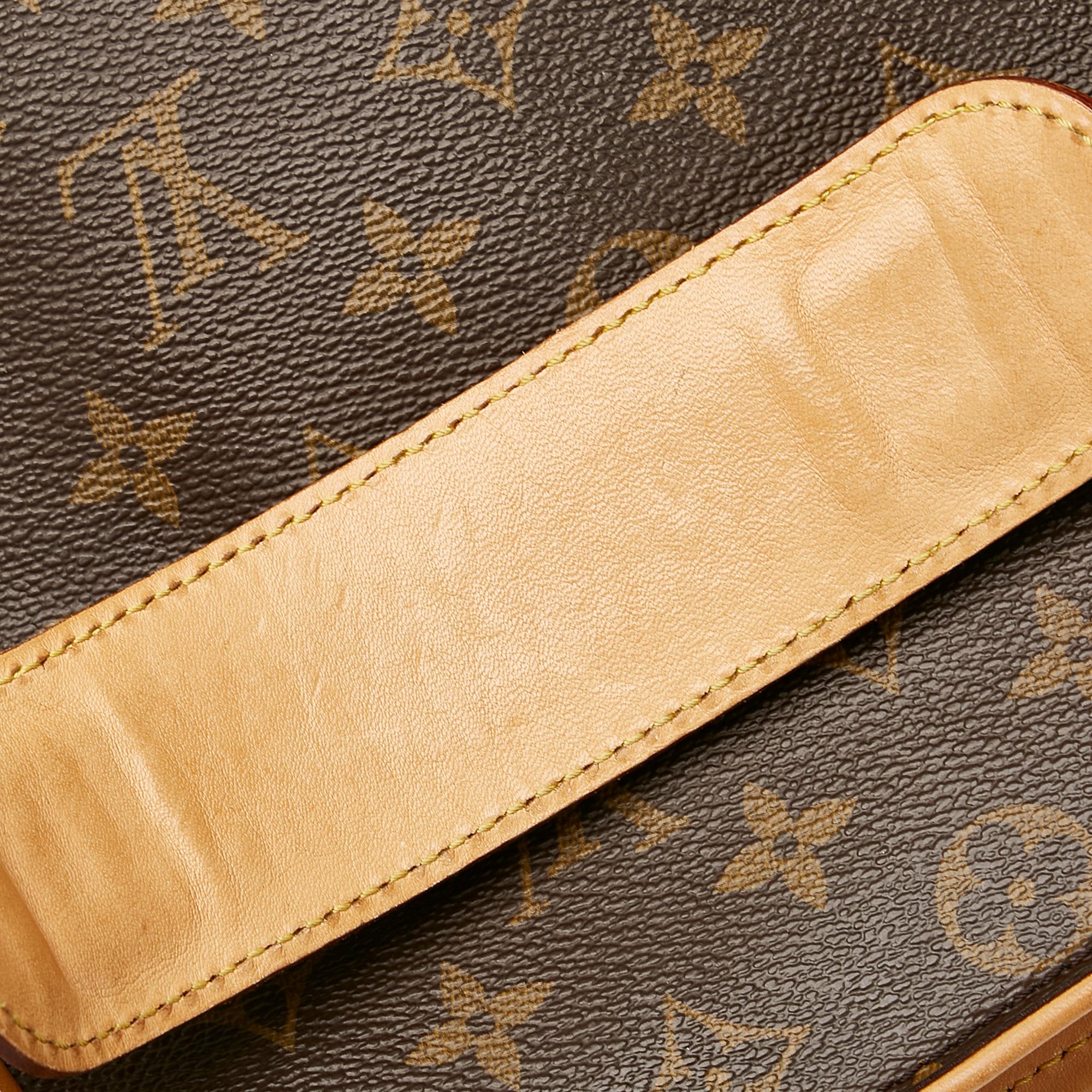 Louis Vuitton Monogram Hudson GM (SHG-Wy1aSH)