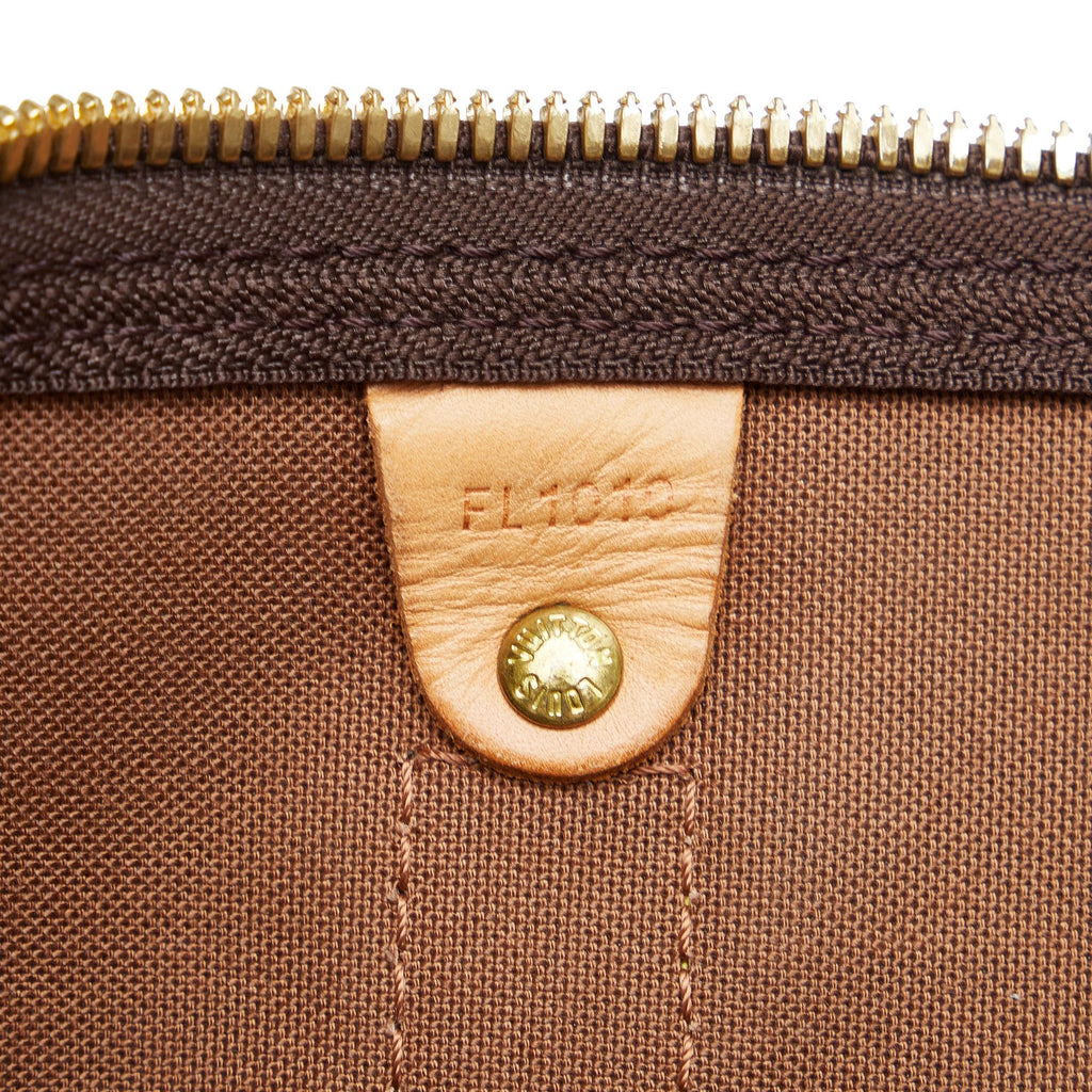 Louis Vuitton Monogram Keepall 50 (SHG-37vfEj)