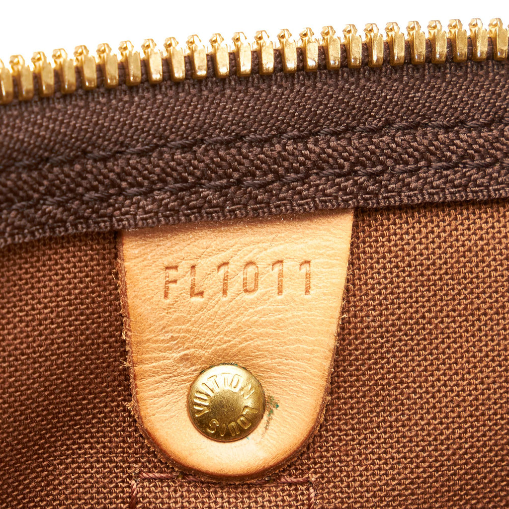 Louis Vuitton Monogram Keepall 55 (SHG-VHt6p5)