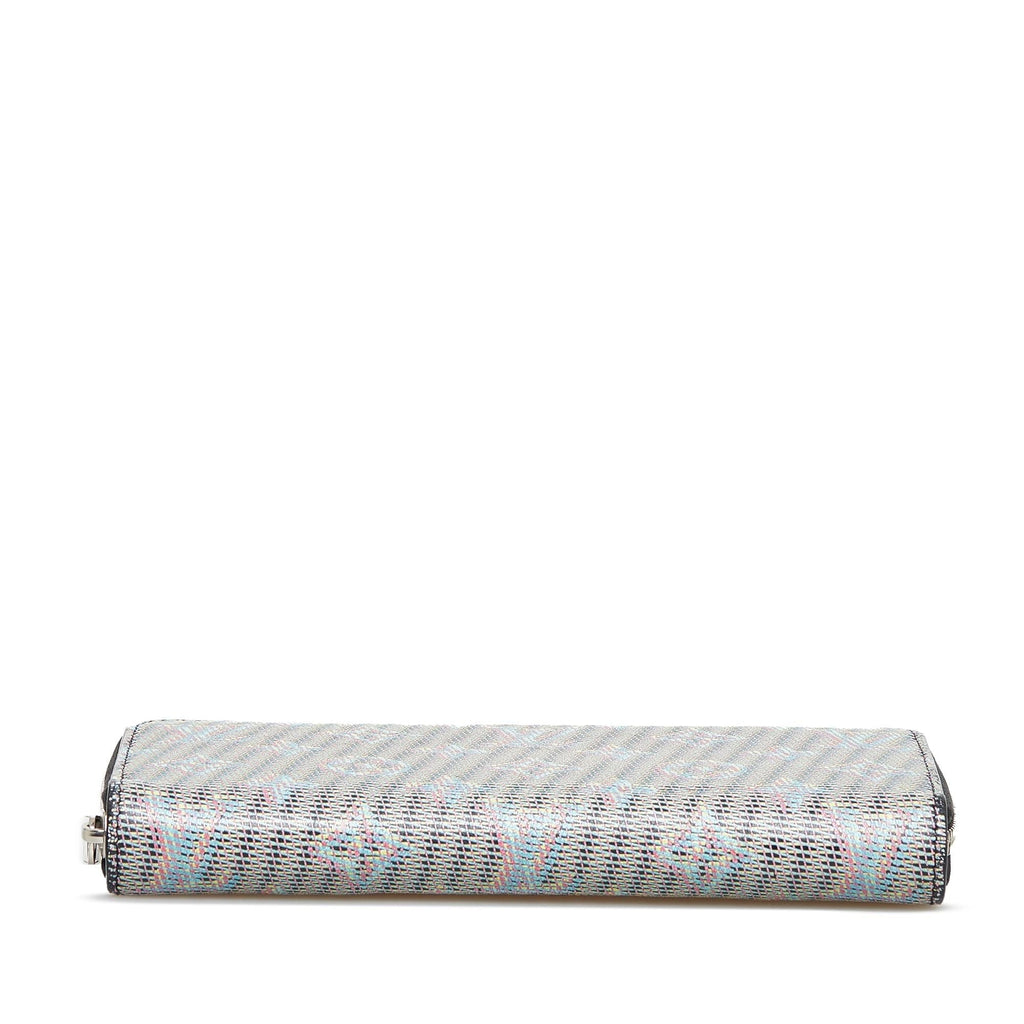 Louis Vuitton Monogram LV Pop Zippy Wallet (SHG-wnncdd)