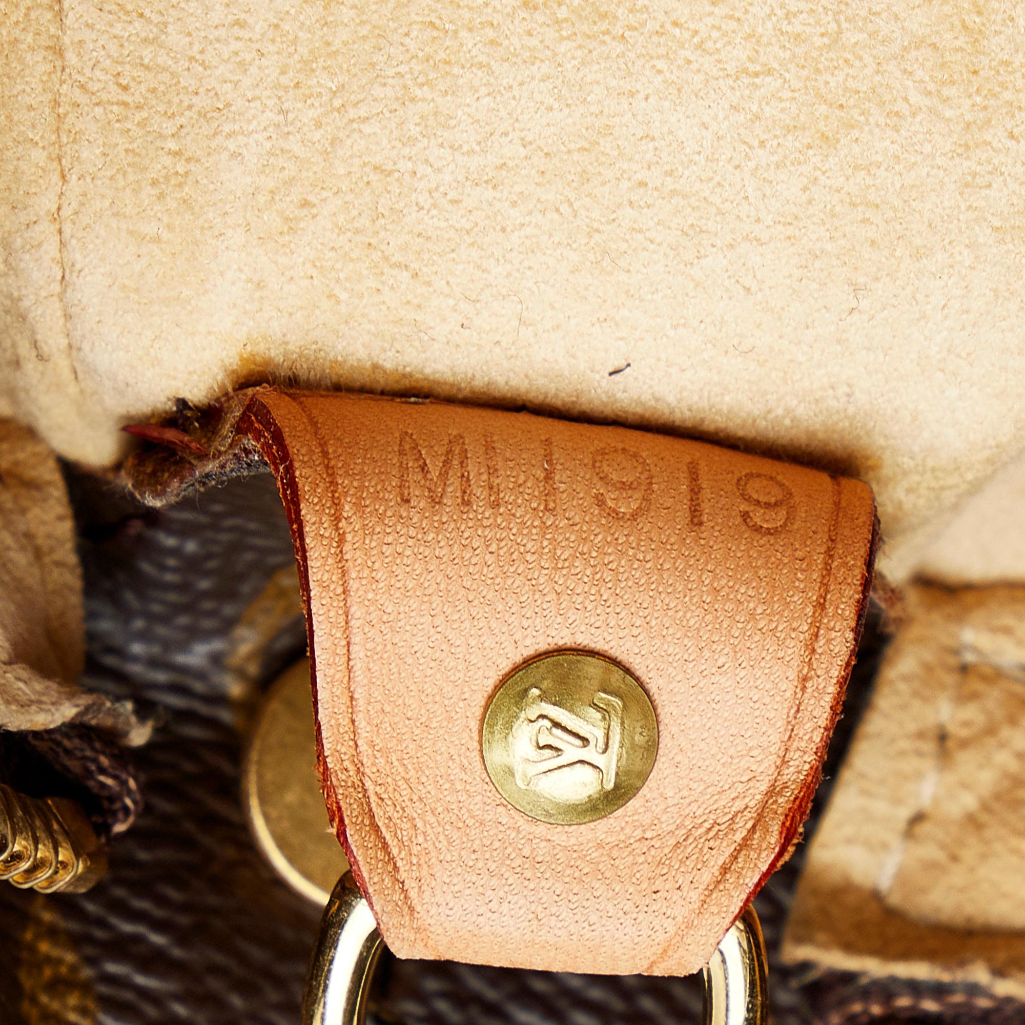 Louis Vuitton Monogram Looping GM (SHG-SgYXa1)