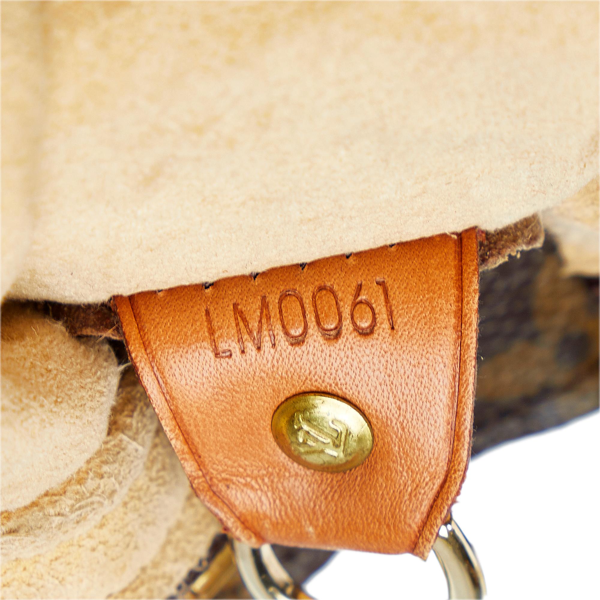 Louis Vuitton Monogram Looping GM (SHG-mIa1WT)