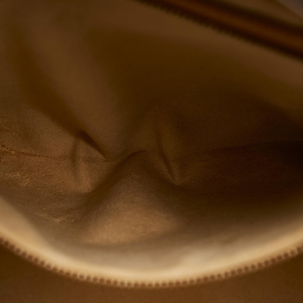 Louis Vuitton Monogram Luco (SHG-FgJeW7)
