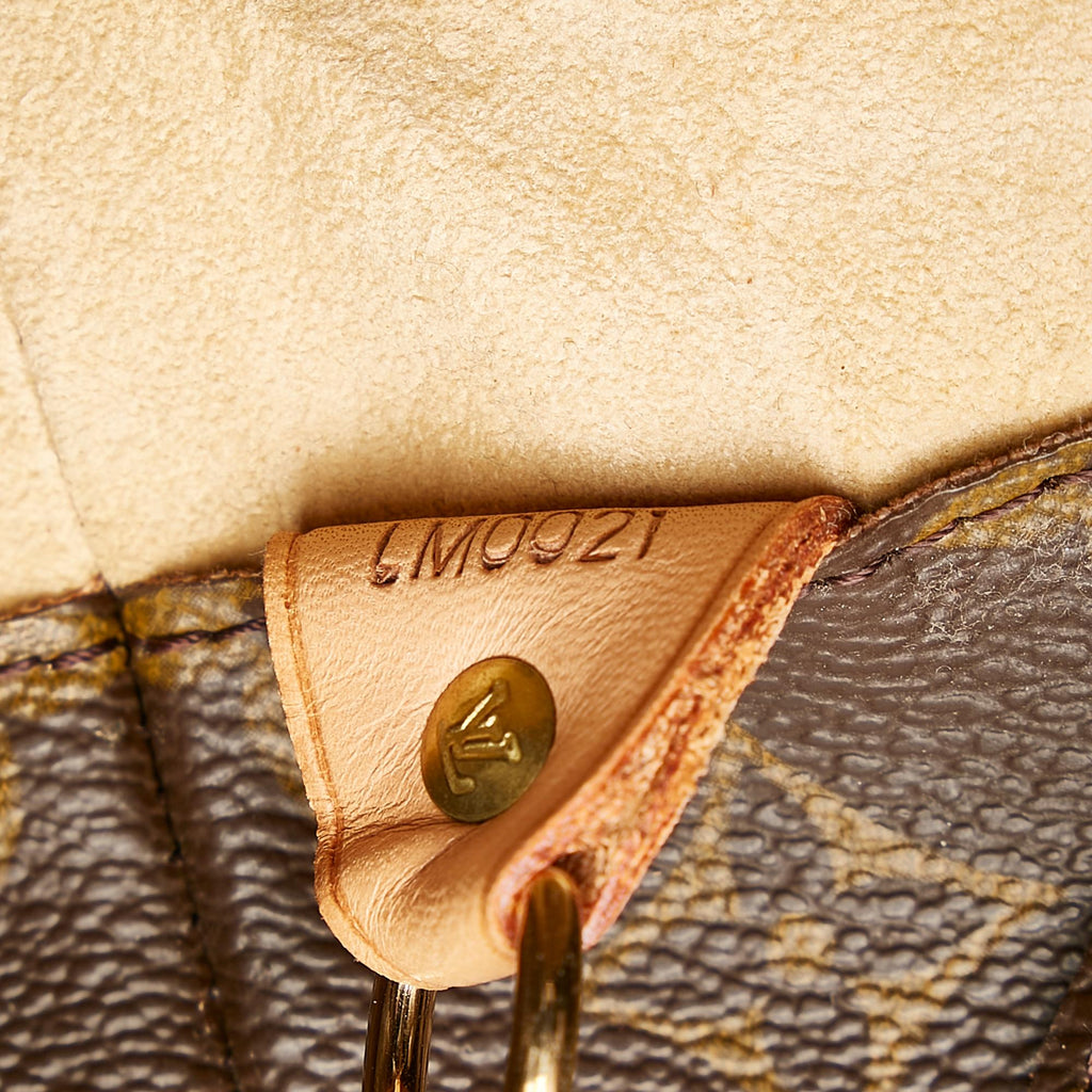 Louis Vuitton Monogram Luco (SHG-GIcmkd)